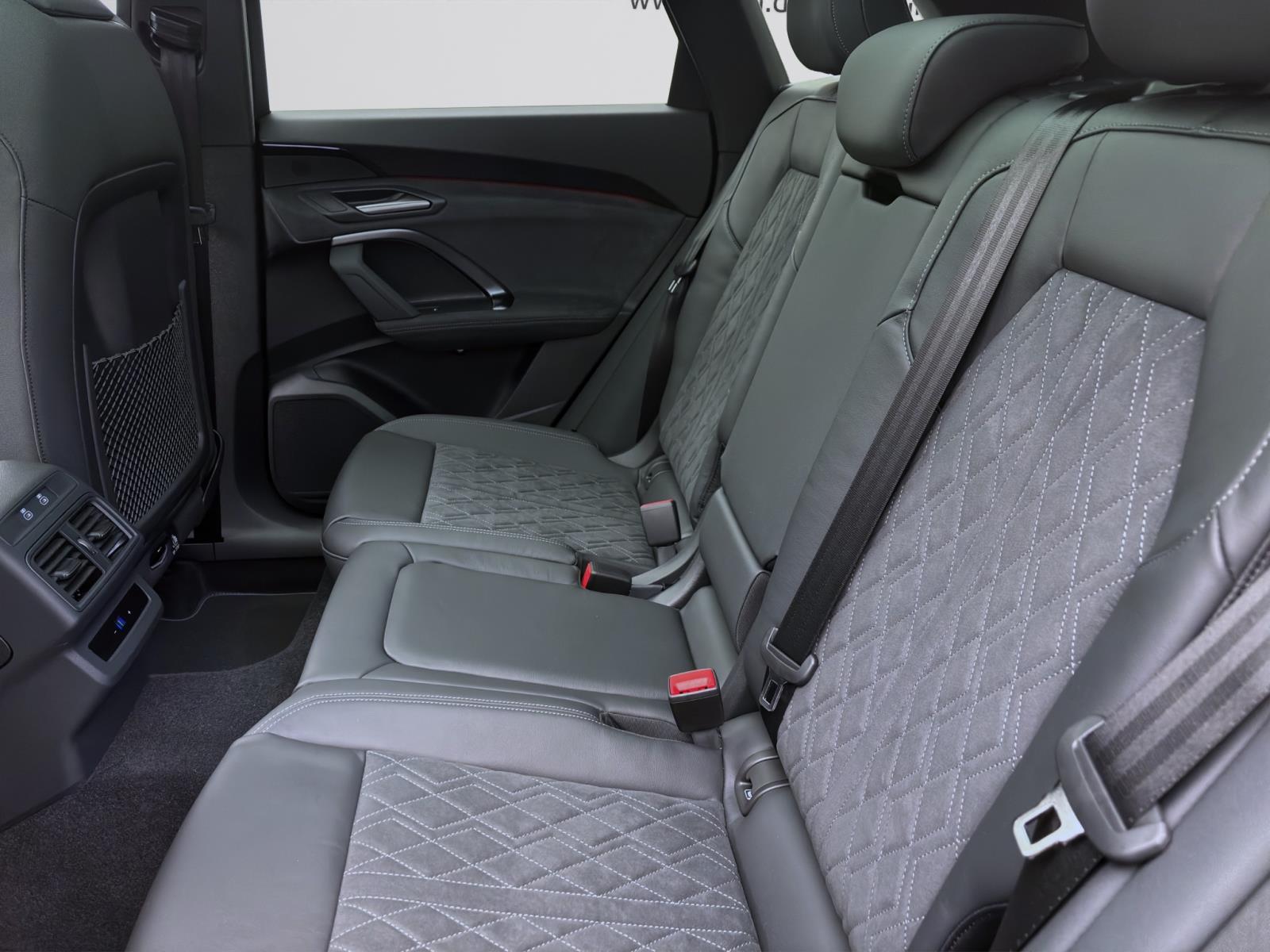 Bild 14: Audi Q5 SUV TDI Q 150 kW S tronic LED+ NAVI LM20 AHK