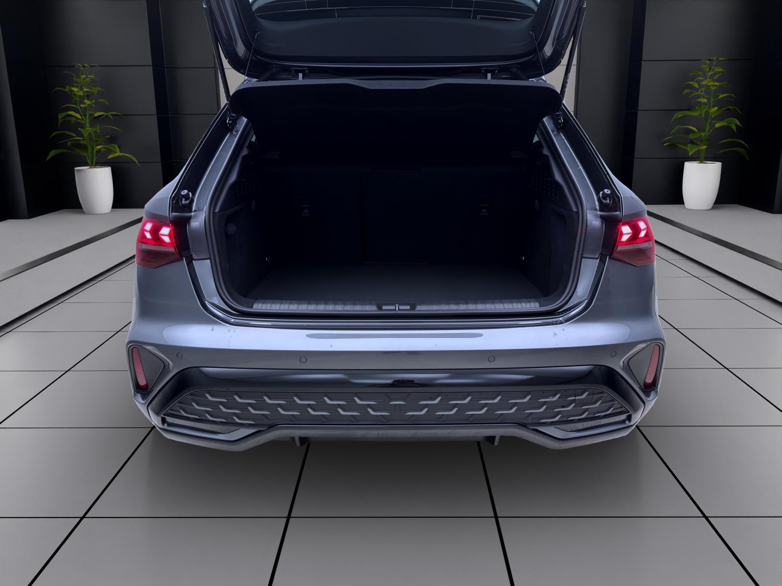 Bild 3: Audi A3 Sportback S line TFSI 110(150) kW(PS) S tronic