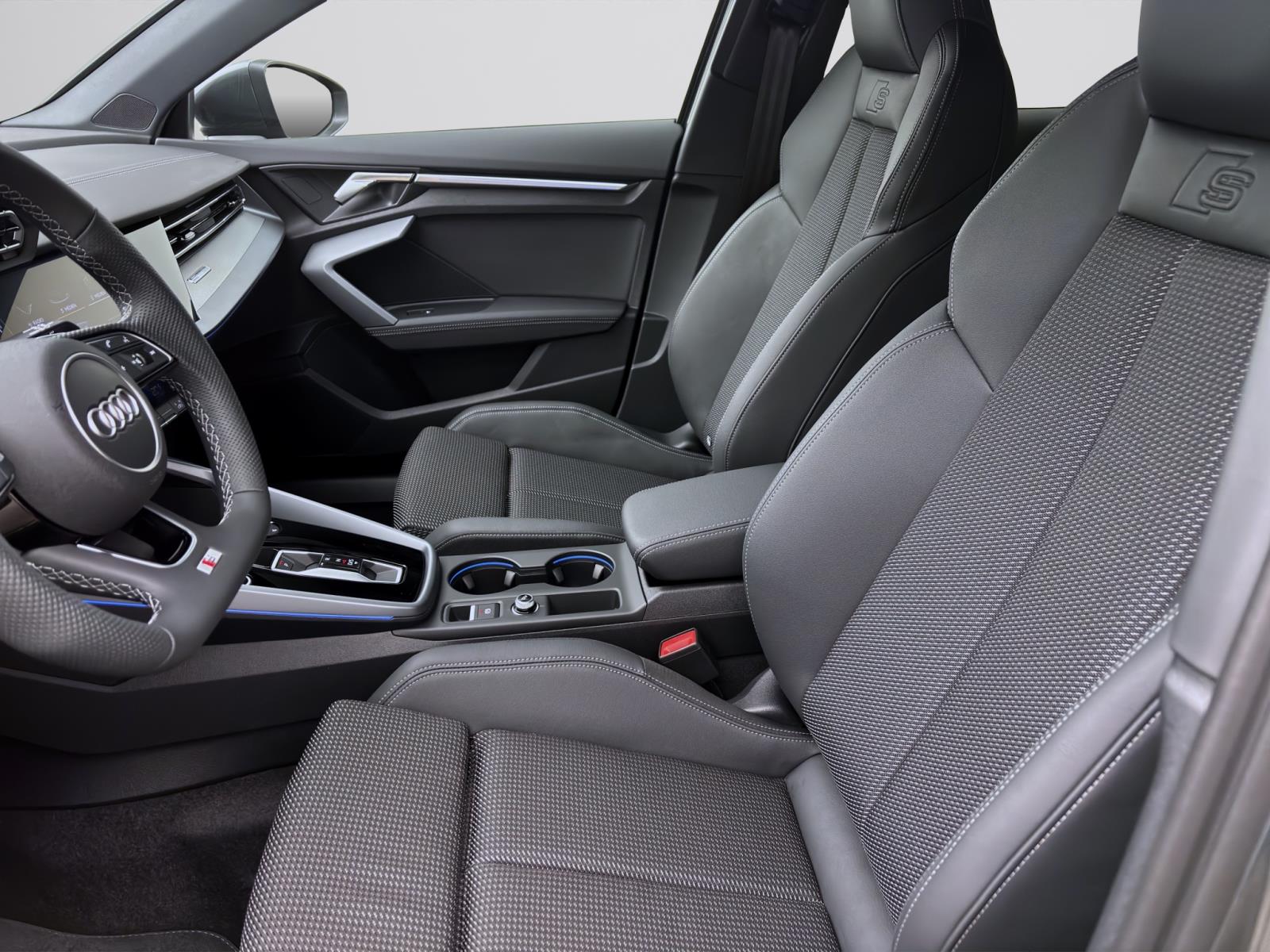 Bild 8: Audi A3 Sportback S line TFSI 110(150) kW(PS) S tronic