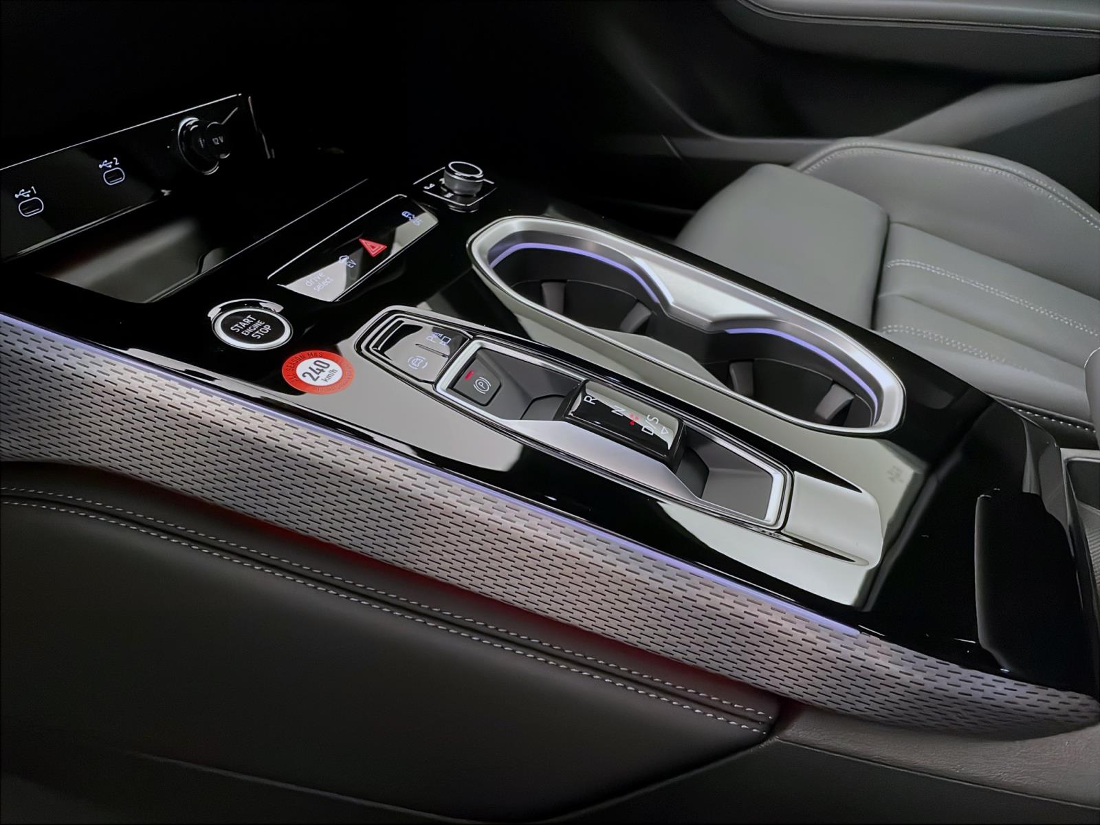 Bild 12: Audi A6 Avant Q EDITION ONE S LINE B&O WR