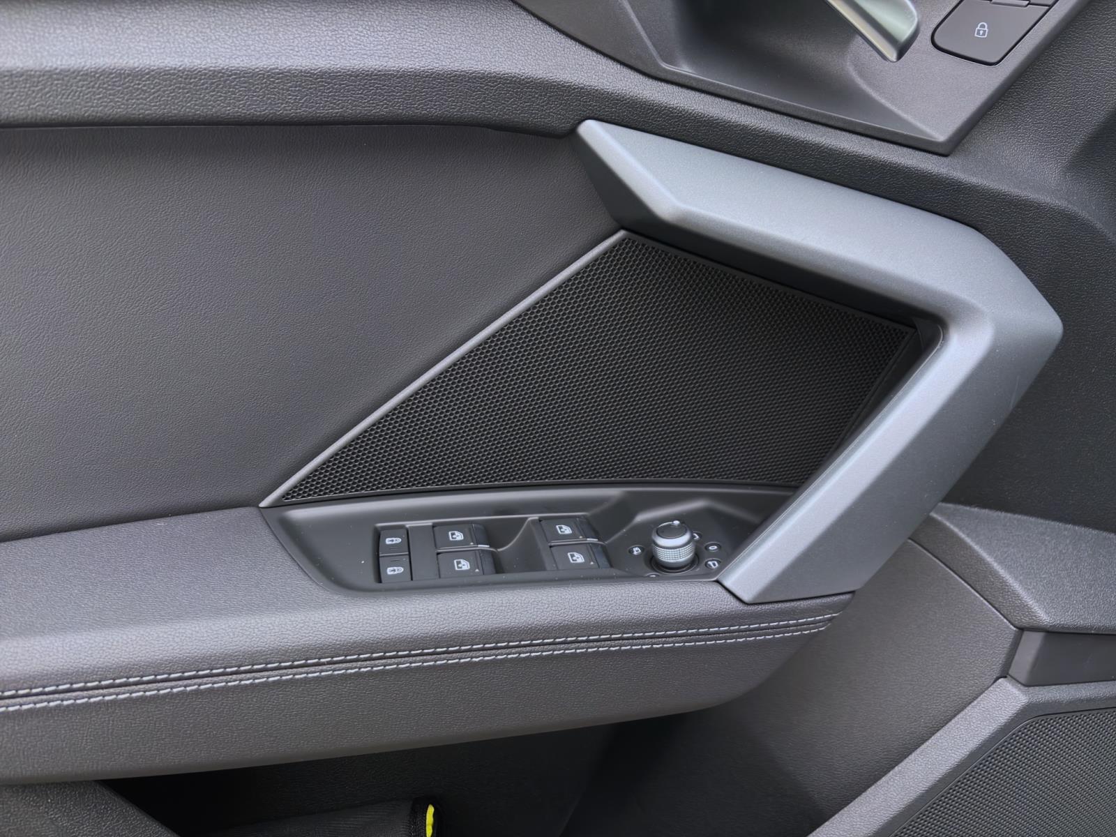 Bild 9: Audi A3 Sportback TFSI S LINE WR NAVI LED LM18