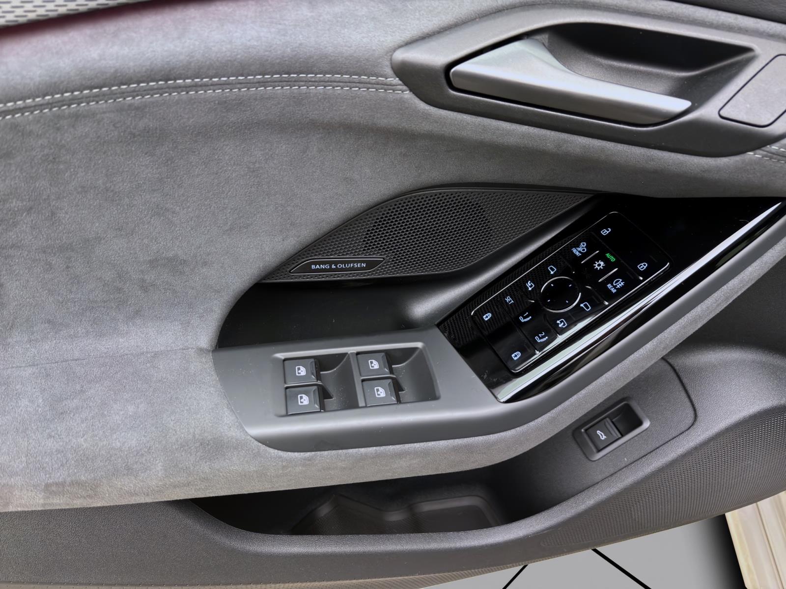 Bild 9: Audi A6 e-tron Avant performance AHK PANO S LINE B&O