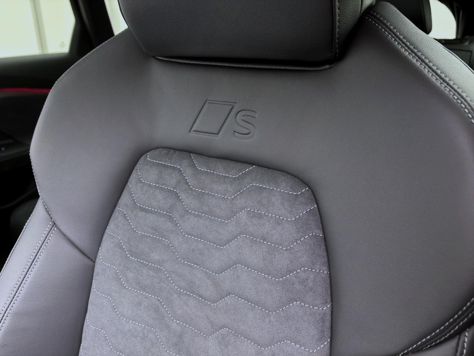 Bild 18: Audi A6 e-tron Avant performance AHK PANO S LINE B&O