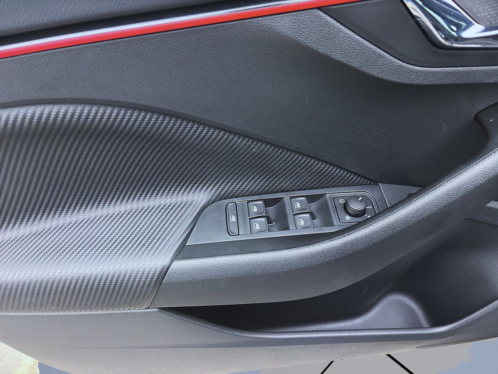 Bild 9: Skoda Kamiq MONTE CARLO AHK 18 NAV ASSISTENZ+ KOMFORT+ WINTER+