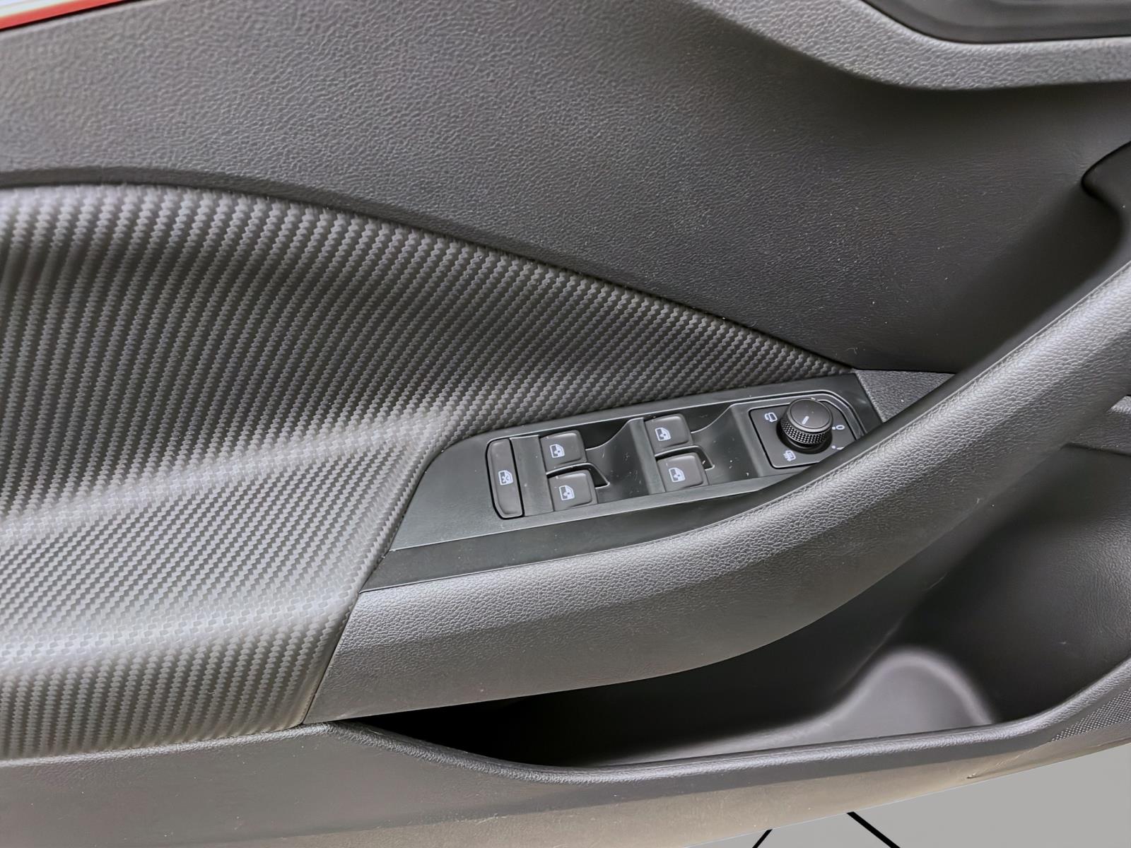 Bild 9: Skoda Kamiq MONTE CARLO AHK 18 NAV ASSISTENZ+ KOMFORT+ WINTER+