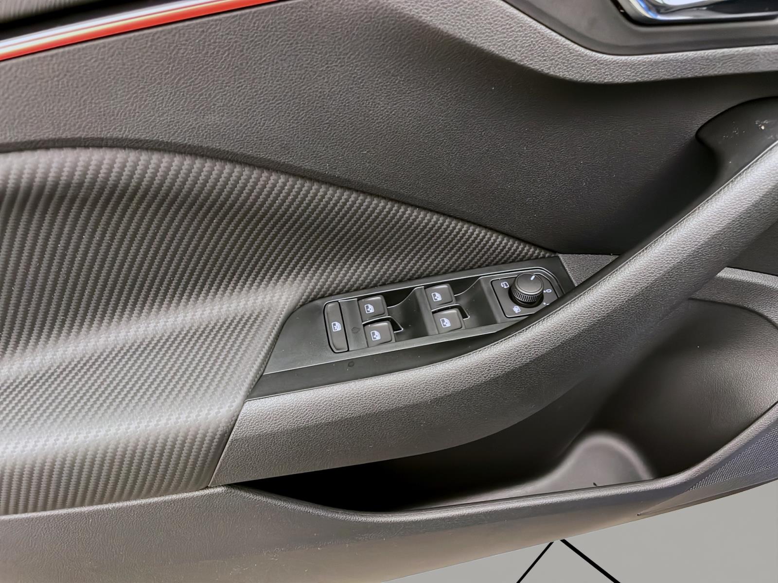 Bild 9: Skoda Kamiq MONTE CARLO DSG AHK ASSISTENZ+ KOMFORT+ WINTER+