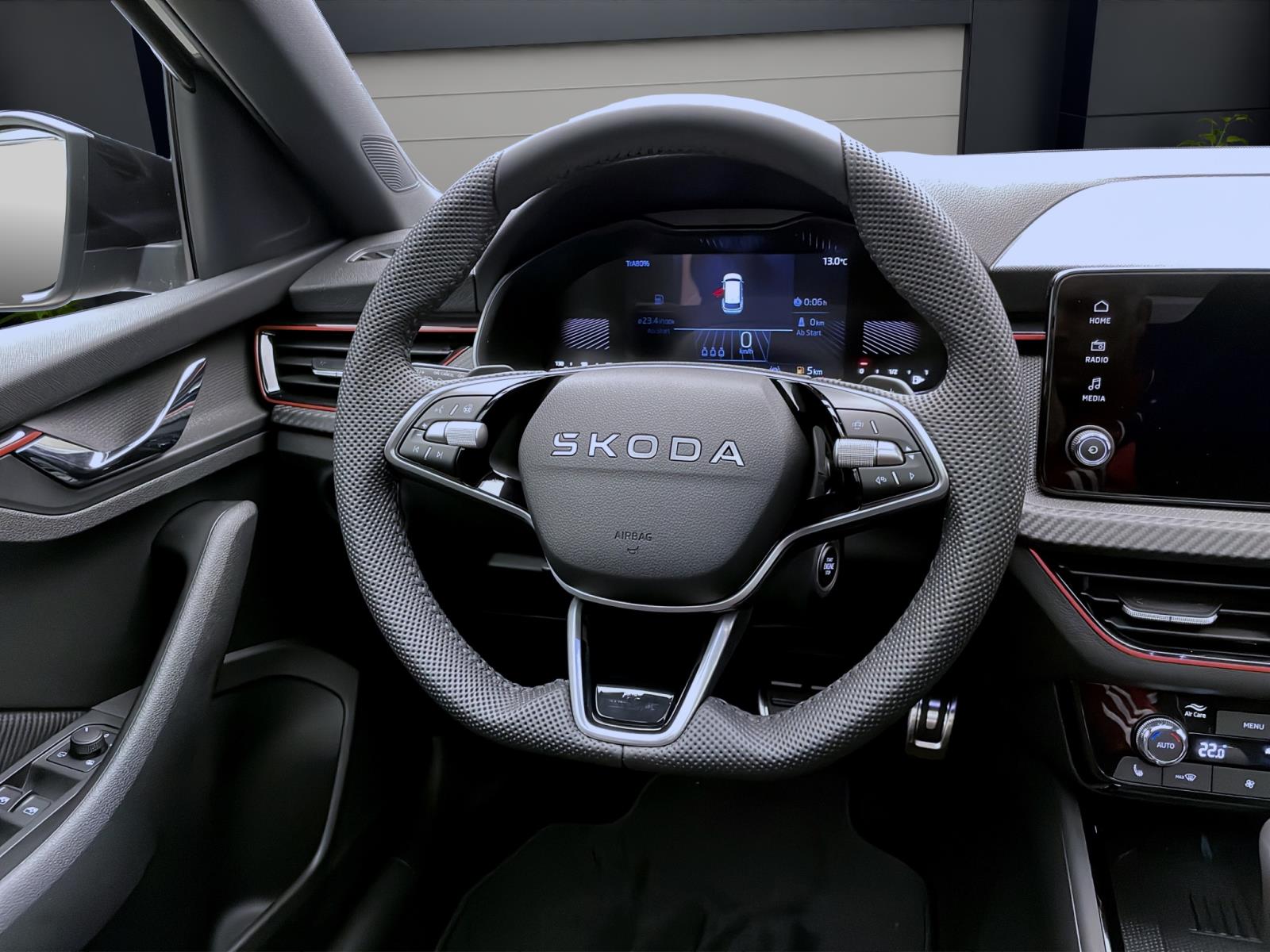 Bild 10: Skoda Kamiq MONTE CARLO DSG WINTER+ PANO KAM SMARTLINK