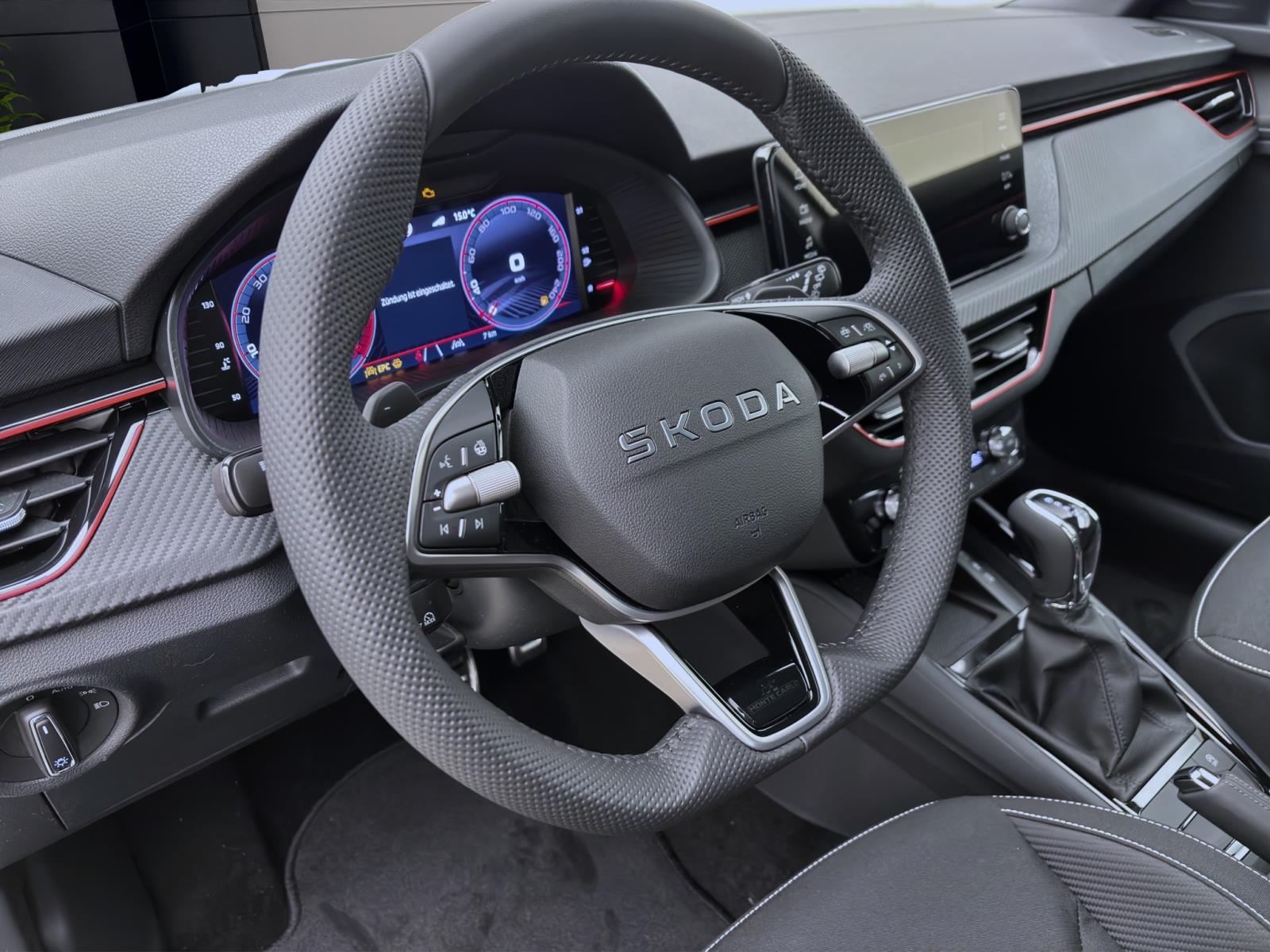 Bild 10: Skoda Kamiq MONTE CARLO DSG PANO KAM ASSISTENZ+ KOMFORT+ WINTER+