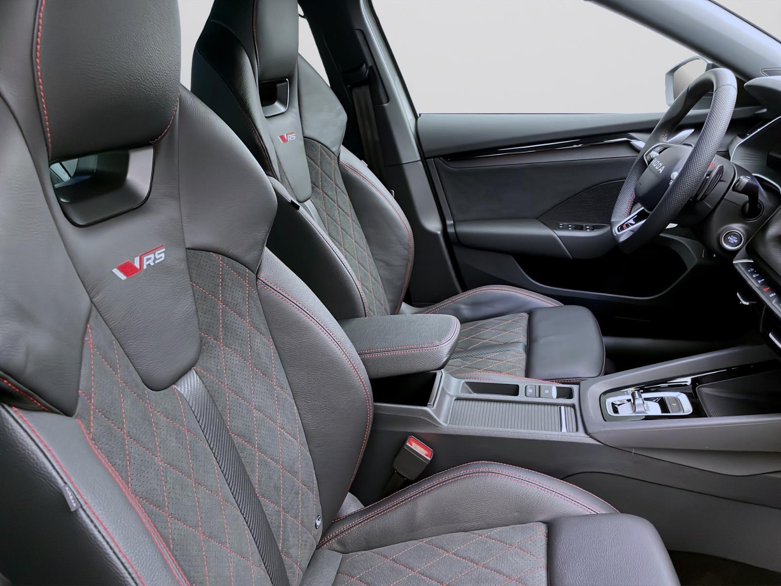 Bild 14: Skoda Octavia COMBI RS NAV+ ASSISTENZ+ pACC KAM HEAD-UP WINTER