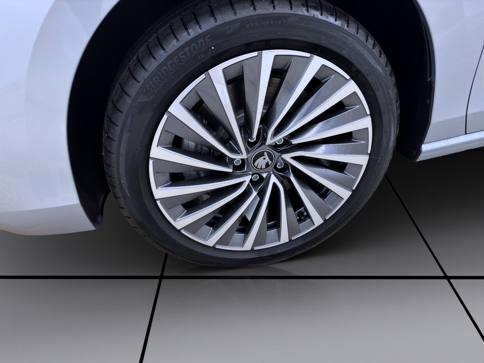 Bild 6: Skoda Superb COMBI iV L&K AHK NAV+ KAM HEAD-UP pACC DCC ASSISTENZ