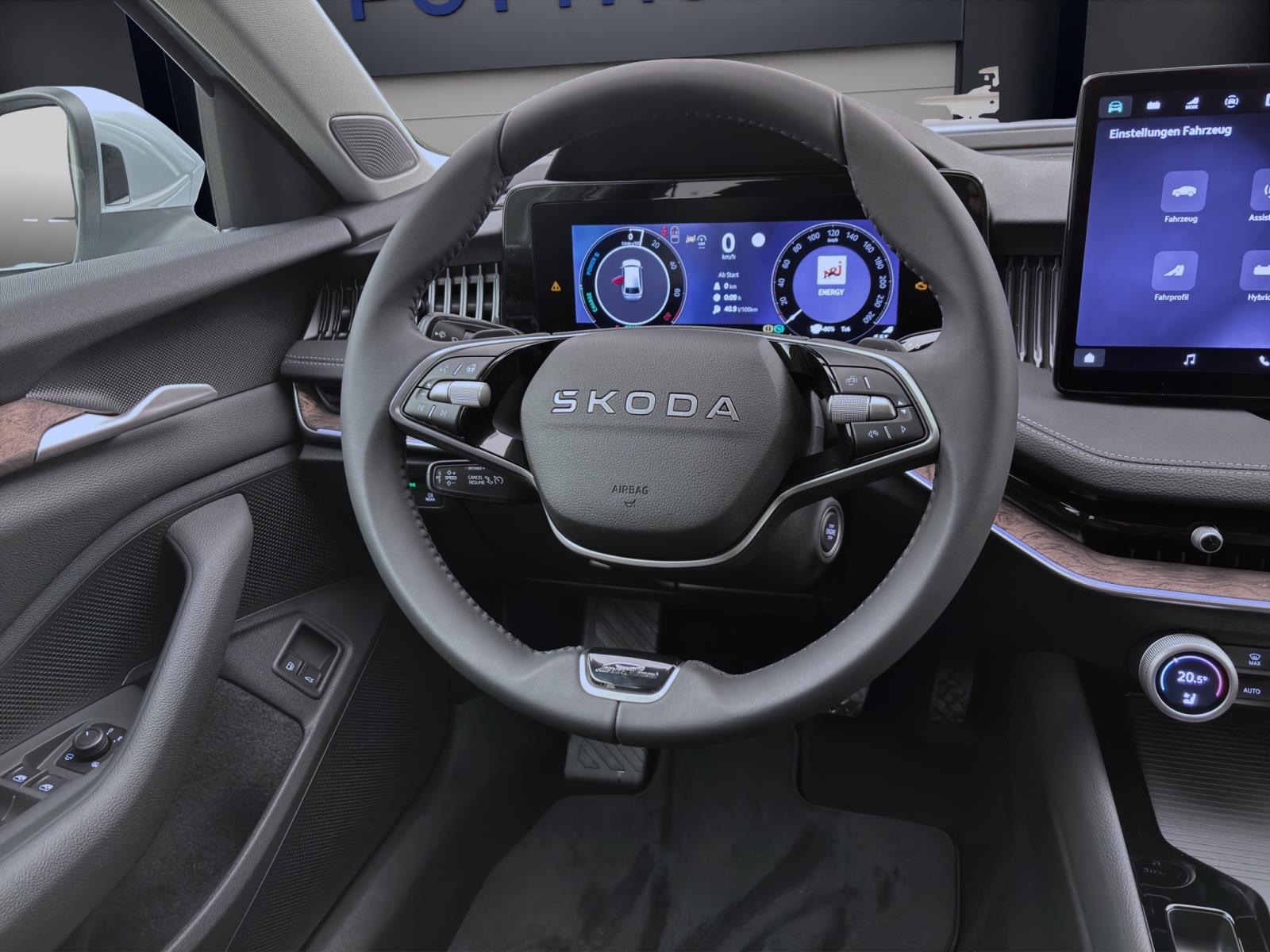 Bild 9: Skoda Superb COMBI iV L&K AHK NAV+ KAM HEAD-UP pACC DCC ASSISTENZ