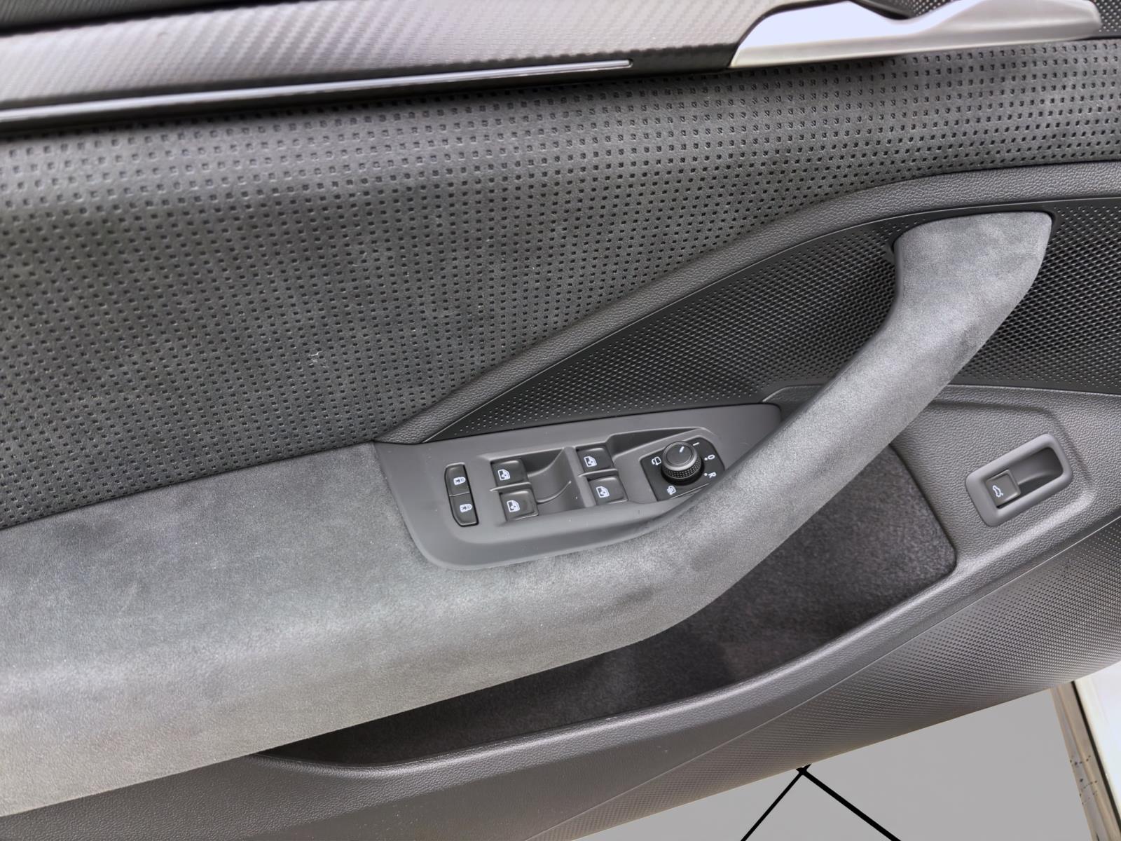 Bild 9: Skoda Superb COMBI SPORTLINE 4X4 AHK PANO STANDH 19 NAV+ ASSISTENZ+ CANTON