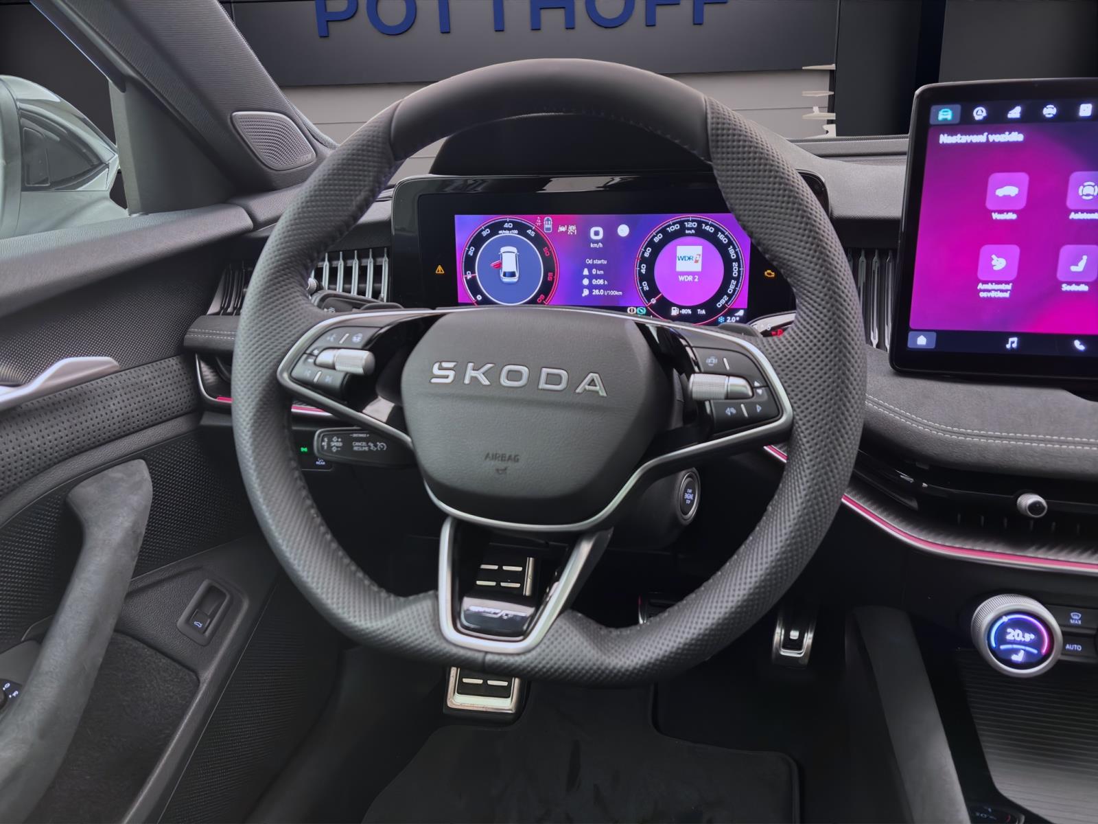 Bild 10: Skoda Superb COMBI SPORTLINE 4X4 AHK PANO STANDH 19 NAV+ ASSISTENZ+ CANTON