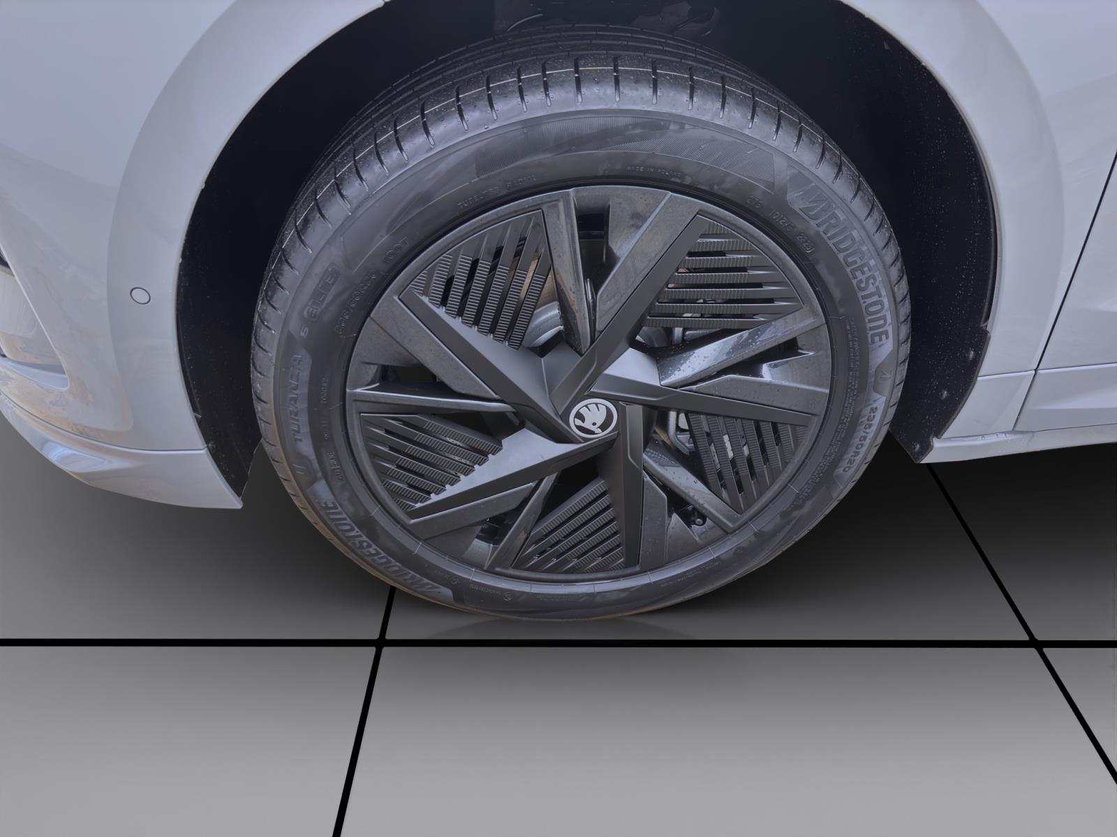 Bild 7: Skoda ENYAQ iV RS 4X4 MAXX PANO 360° pACC HEAD-UP CANTON