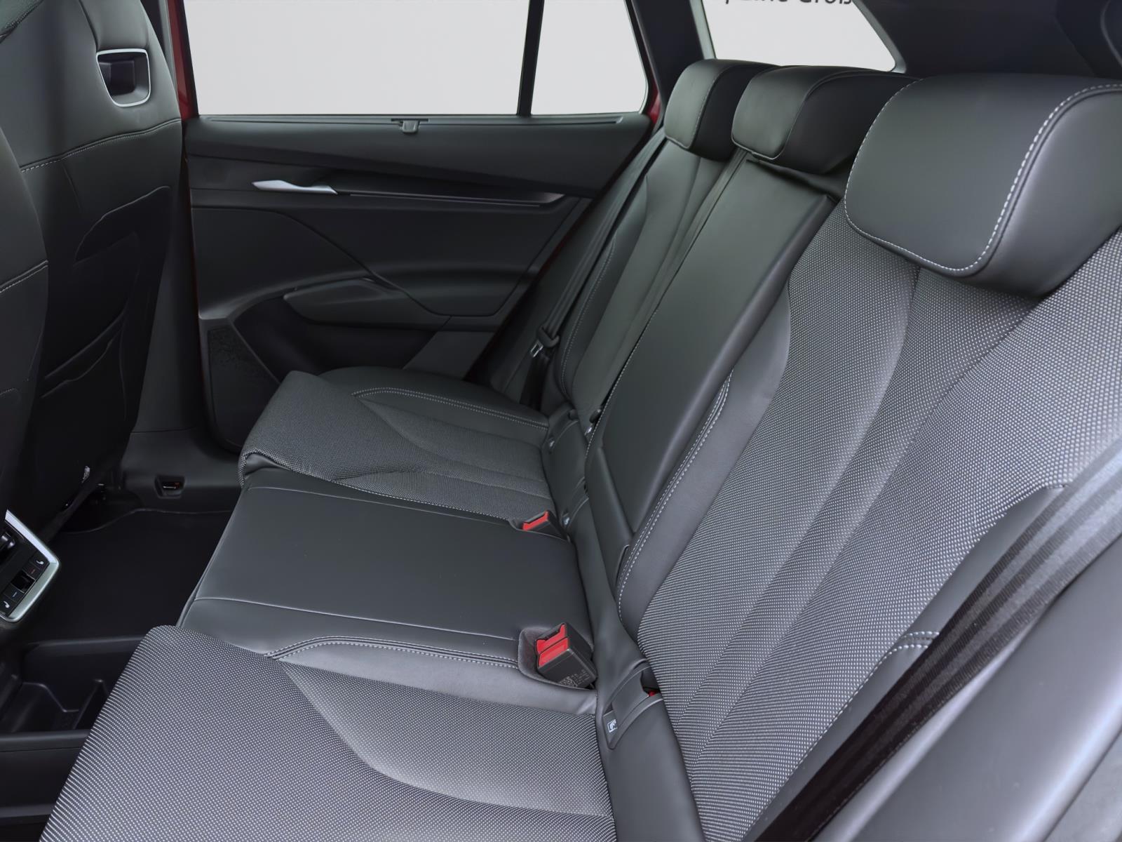 Bild 14: Skoda ENYAQ iV RS 4X4 MAXX AHK PANO 21 360° HEAD-UP CANTON