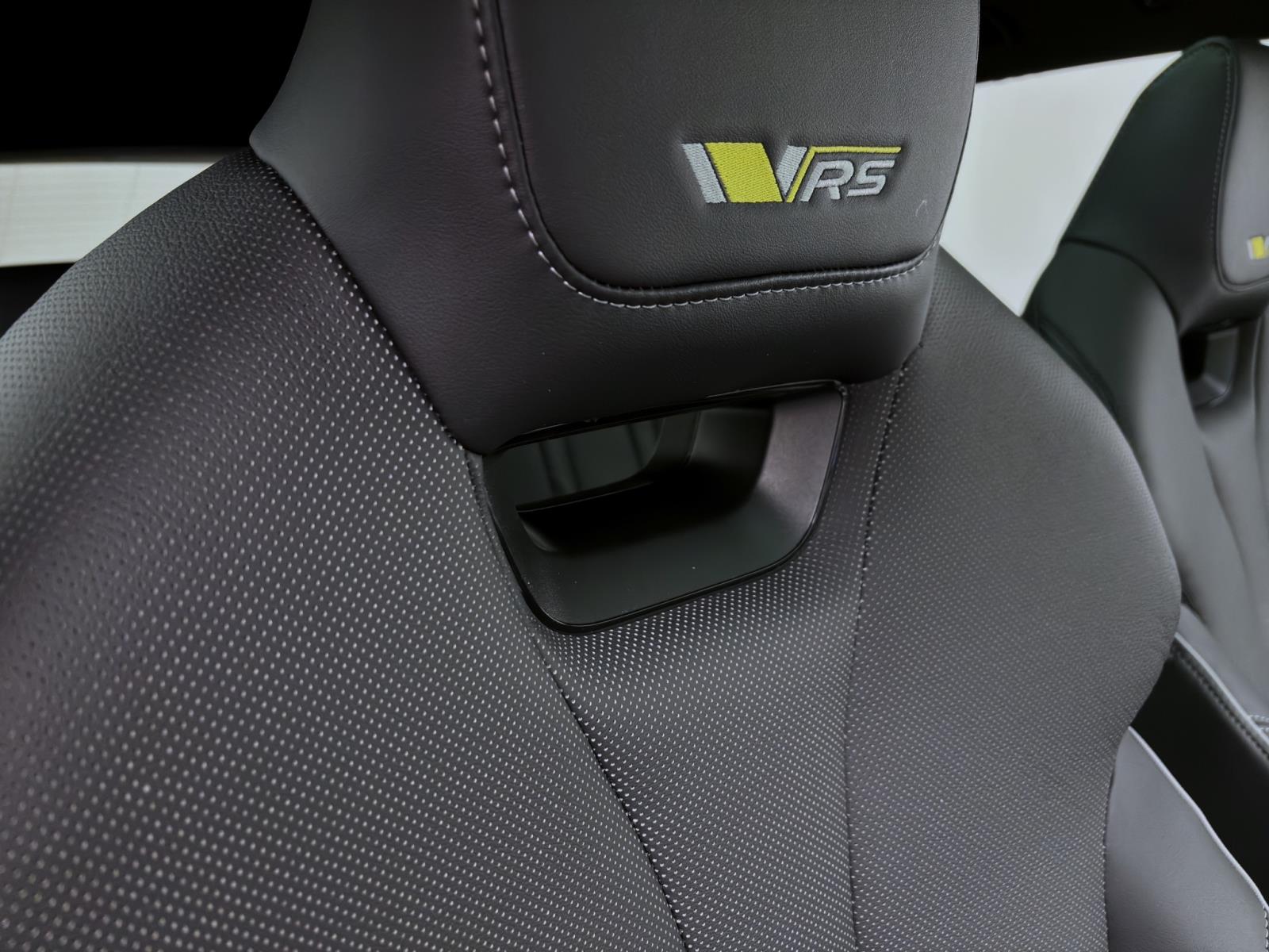 Bild 17: Skoda ENYAQ iV RS 4X4 MAXX AHK PANO 21 360° HEAD-UP CANTON