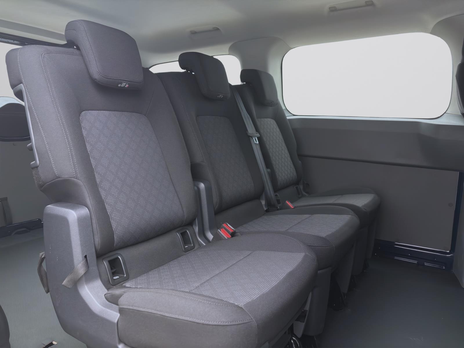 Bild 14: Volkswagen T7 Kombi 6-Sitzer 2,0 TDI LKW-Zulassung