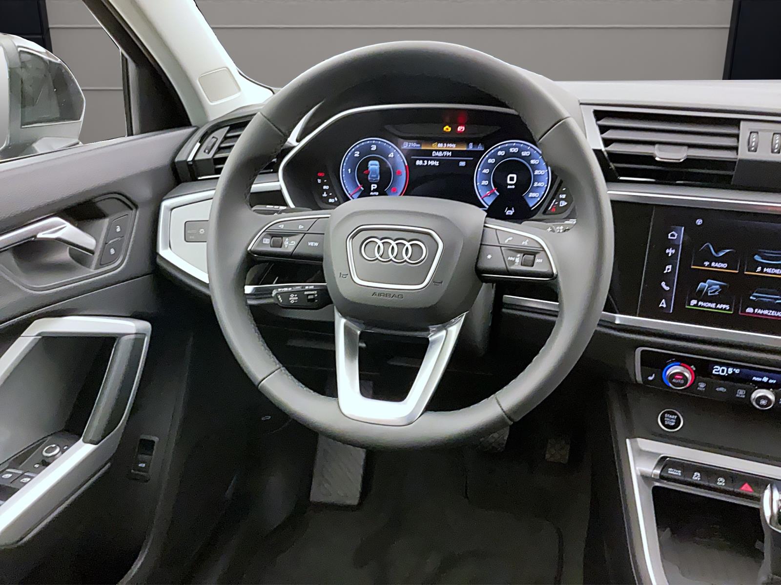 Bild 10: Audi Q3 SUV advanced 35 TDI 110(150) kW(PS) S tronic