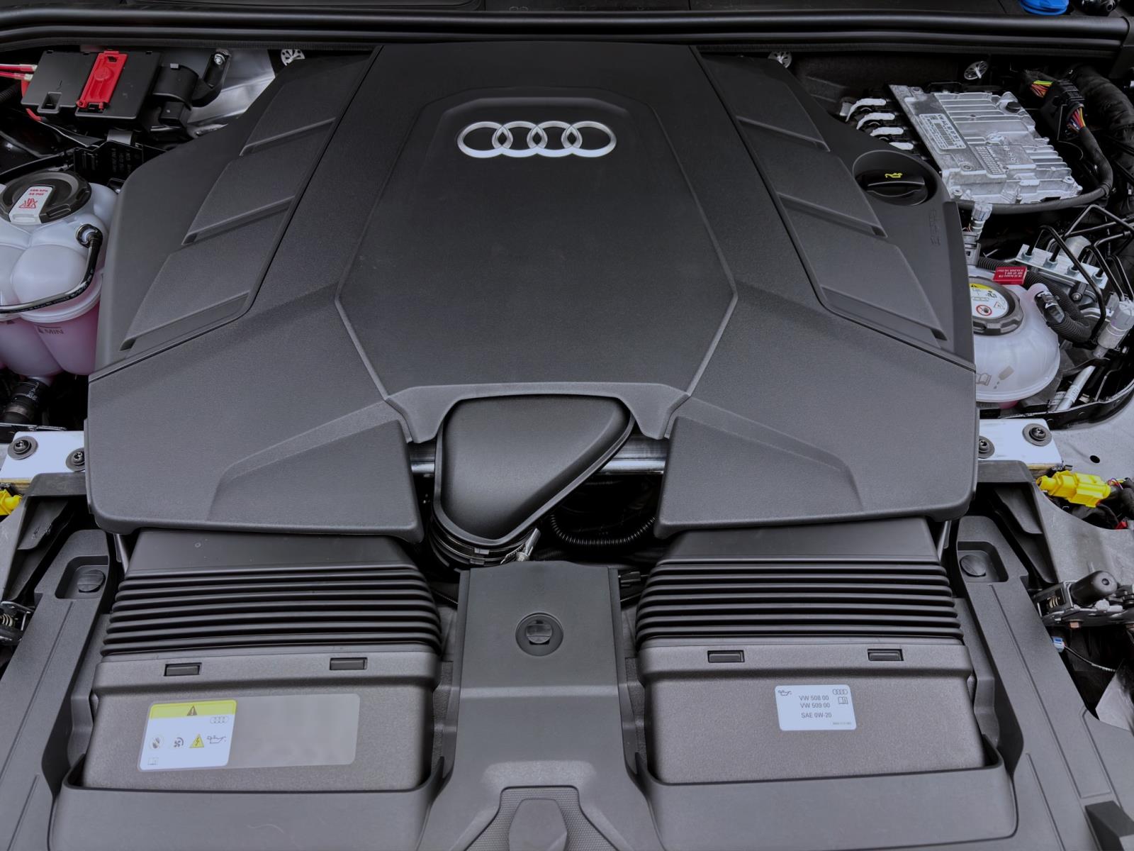 Bild 16: Audi Q7 SUV S line TFSI e quattro 360 kW