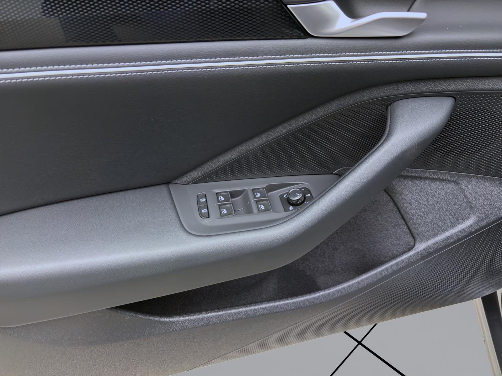 Bild 9: Volkswagen Passat Variant 1.5 eTSI DSG BUSINESS NAVI KLIMA SHZG AHK