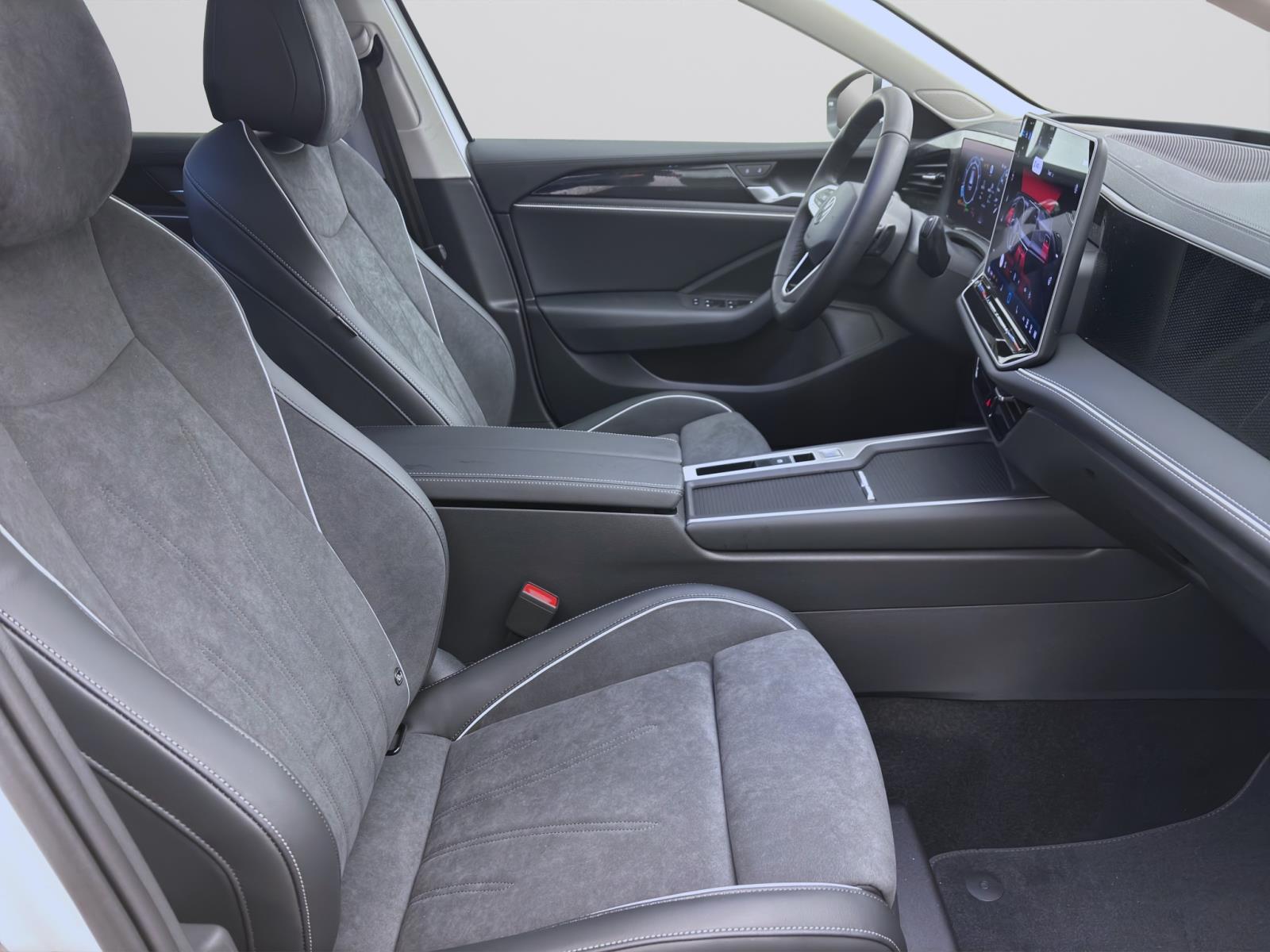 Bild 14: Volkswagen Passat Variant 1.5 eTSI DSG BUSINESS NAVI KLIMA SHZG AHK