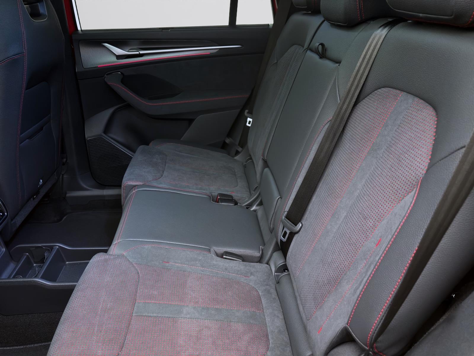 Bild 14: Skoda Kodiaq RS 4X4 STANDH PANO HEAD-UP 360° NAV+ ASSISTENZ+