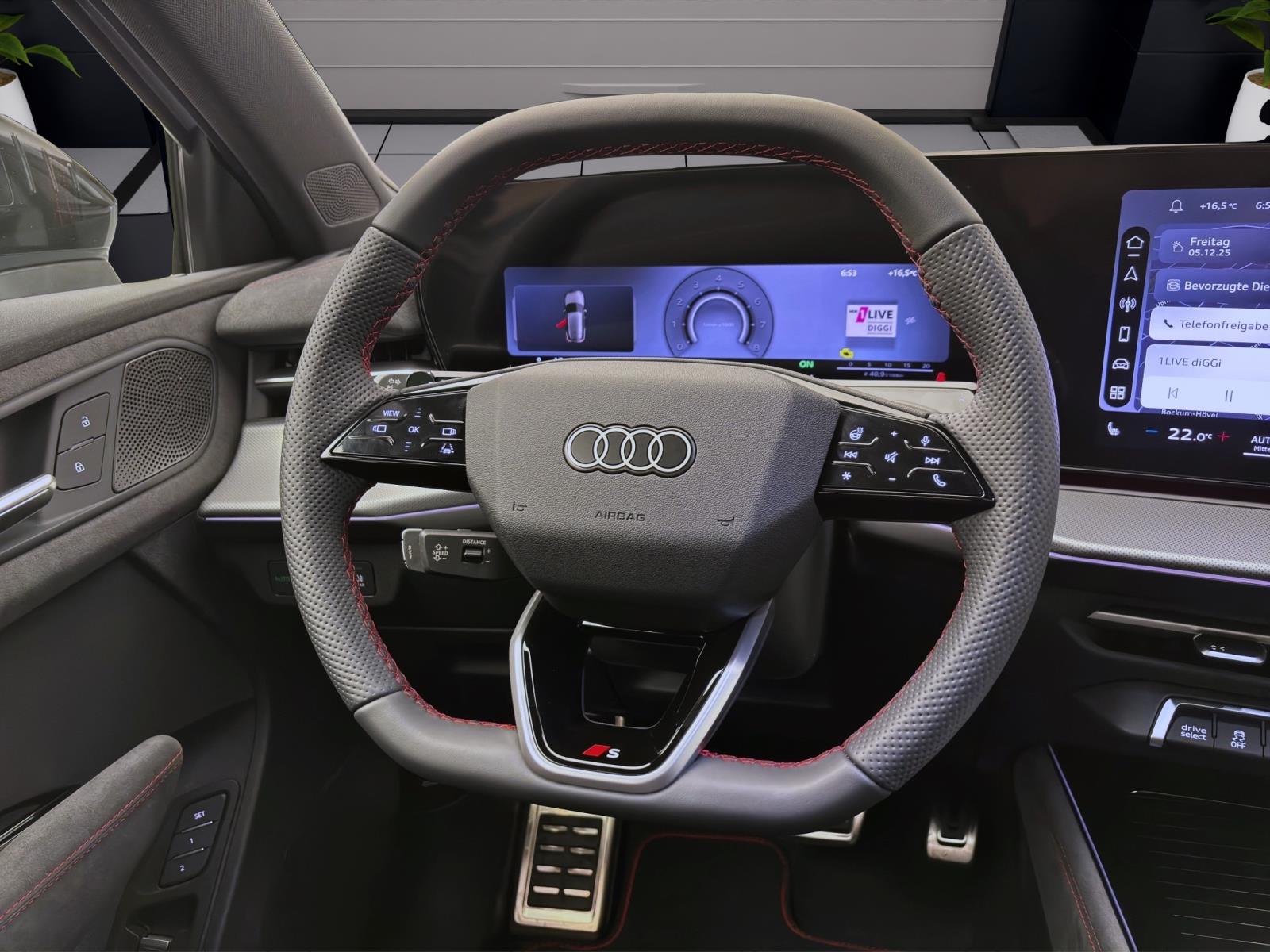 Bild 10: Audi Q3 SUV TFSI 110 kW S tronic NAVI KAMERA LM20 AHK