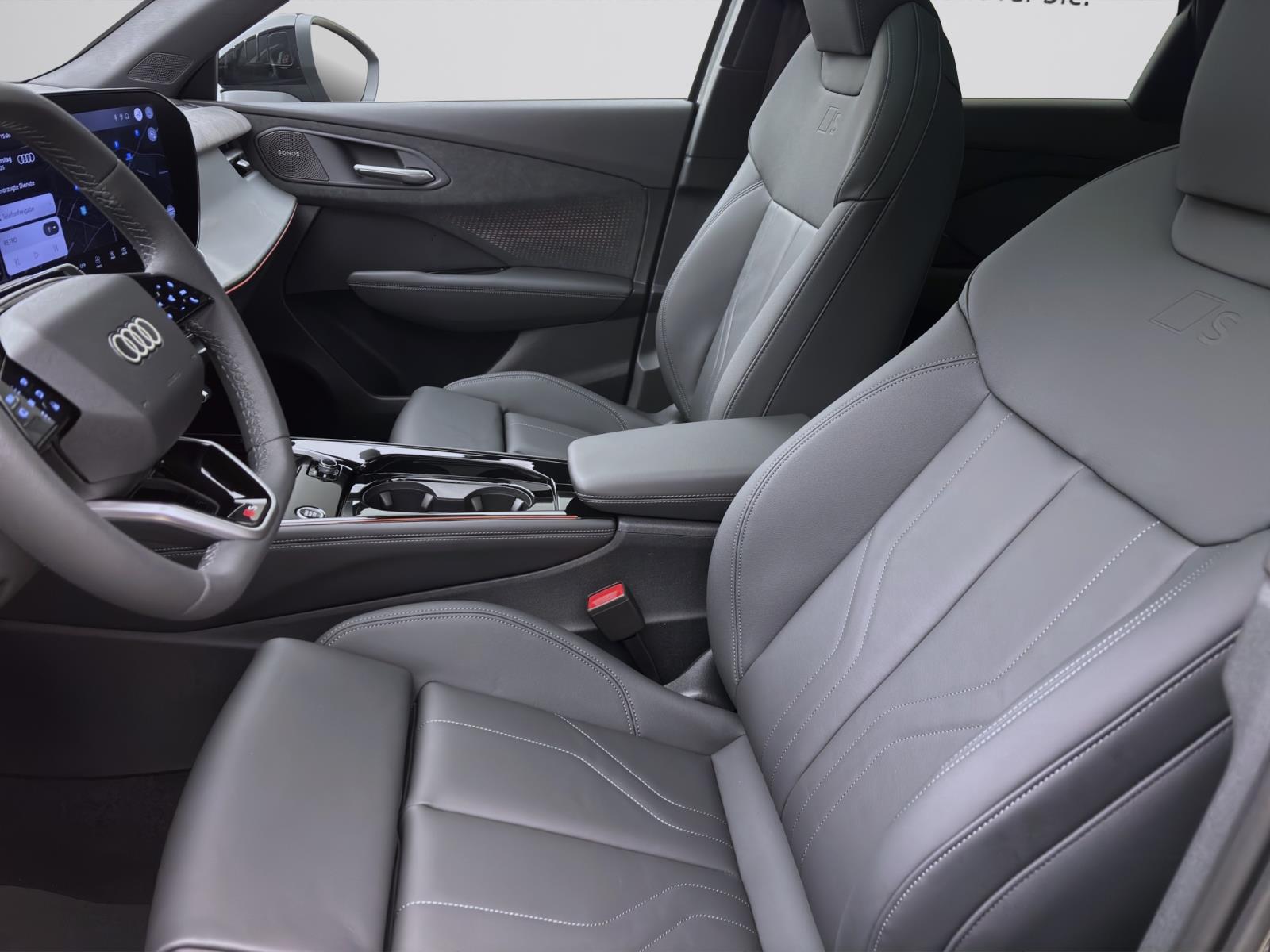 Bild 8: Audi Q3 SUV TFSI Q S LINE NAVI SONOS LM20 AHK HuD