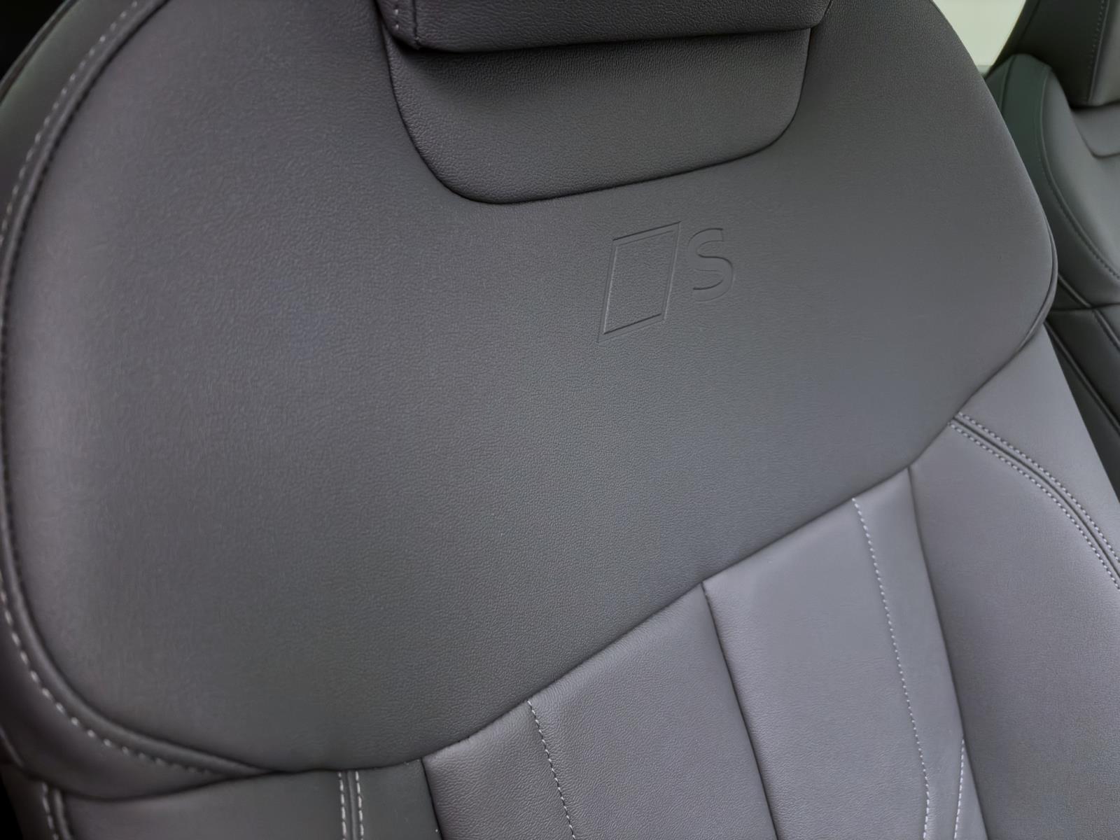 Bild 17: Audi Q3 SUV TFSI Q S LINE NAVI SONOS LM20 AHK HuD