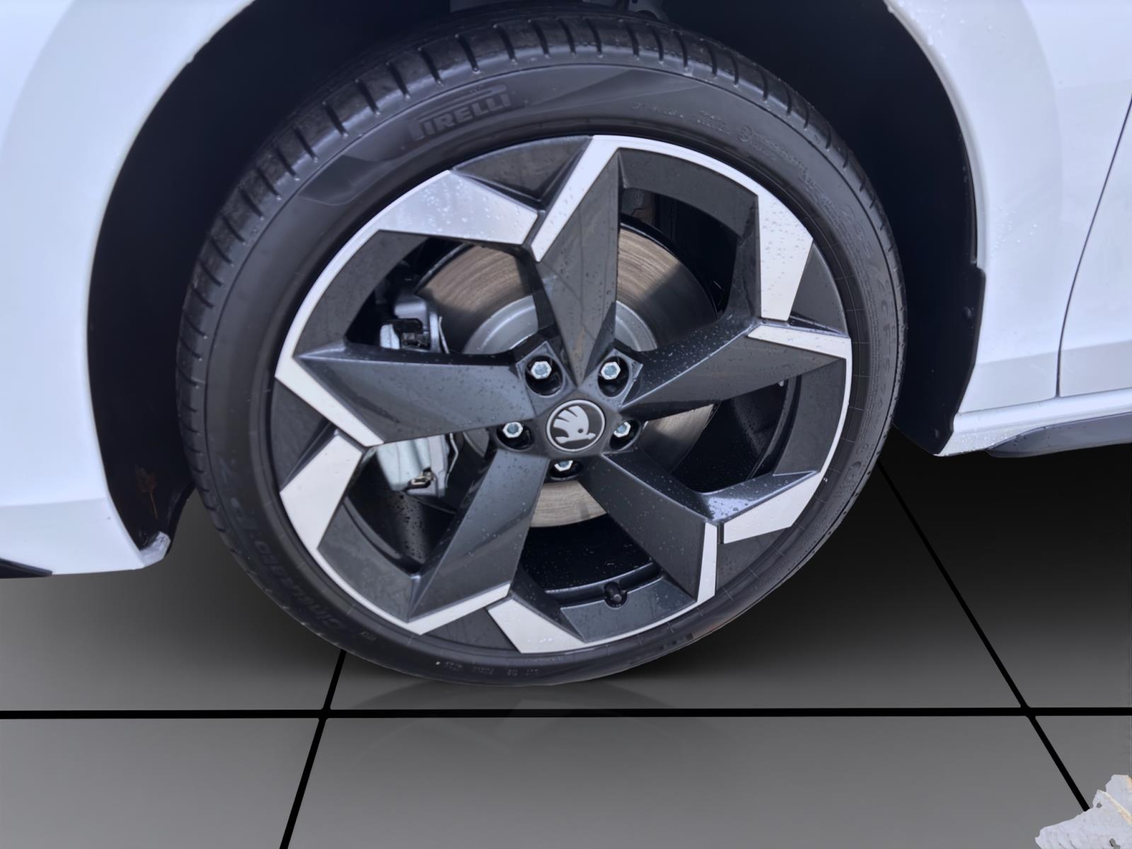 Bild 7: Skoda Superb COMBI SPORTLINE 4X4 AHK STANDH NAV 360° HEAD-UP CANTON