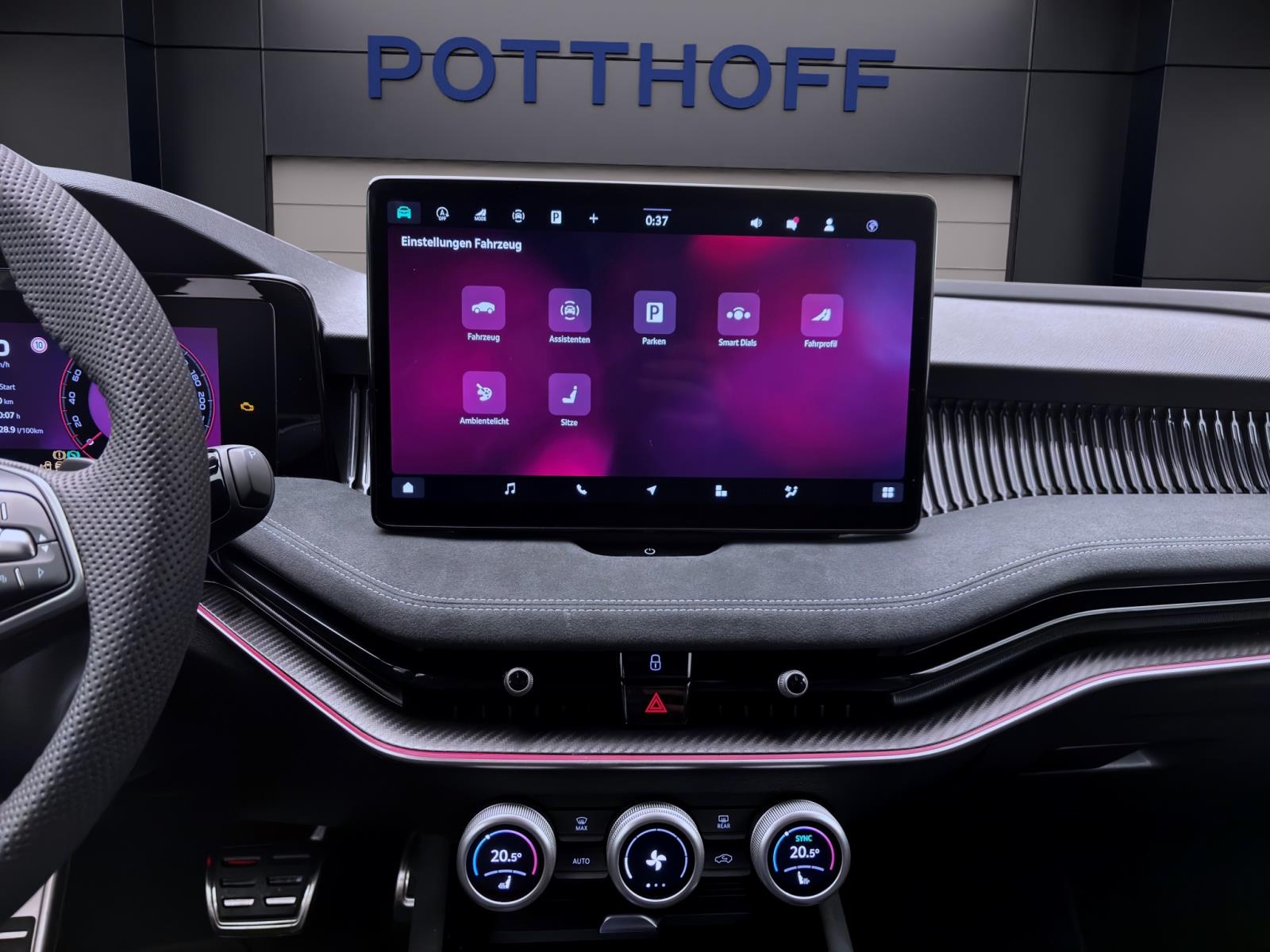 Bild 12: Skoda Superb COMBI SPORTLINE 4X4 AHK pACC 360° 19 DCC+ ASSISTENZ+ MATRIX