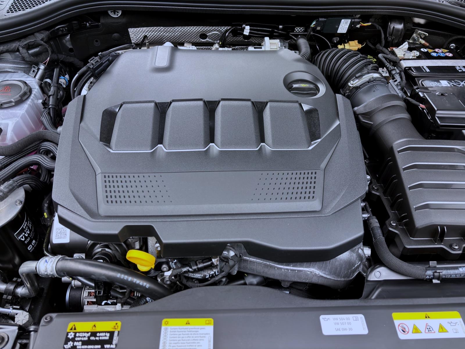 Bild 16: Skoda Superb COMBI SPORTLINE 4X4 AHK pACC 360° 19 DCC+ ASSISTENZ+ MATRIX