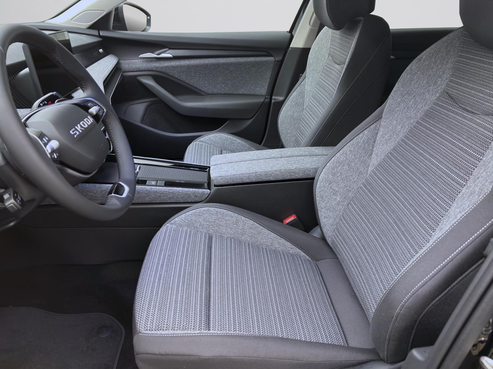 Bild 8: Skoda Superb COMBI iV SELECTION DSG KAM LED SHZ 17 SMARTLINK SPURW.