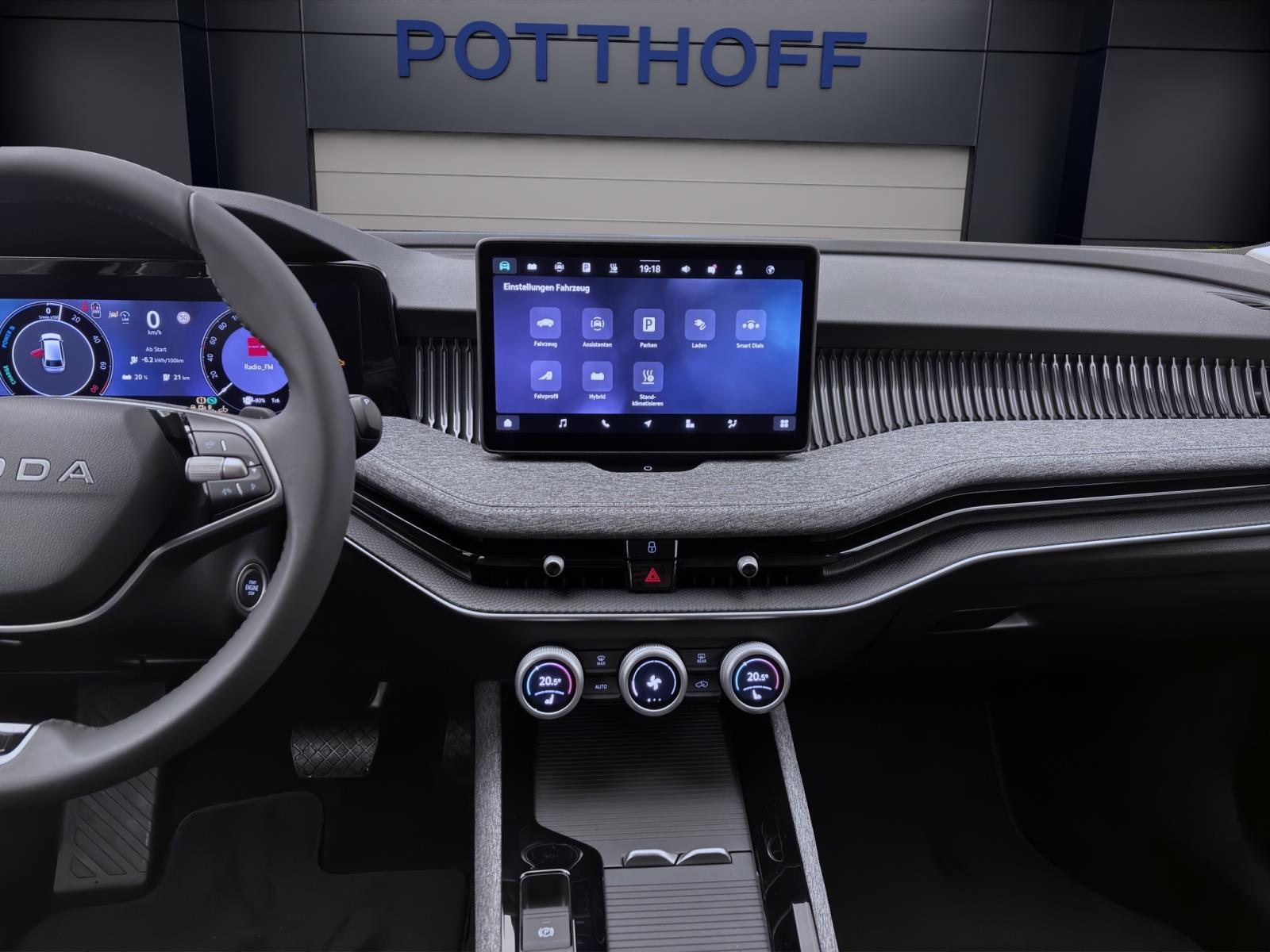 Bild 13: Skoda Superb COMBI iV SELECTION DSG KAM LED SHZ 17 SMARTLINK SPURW.