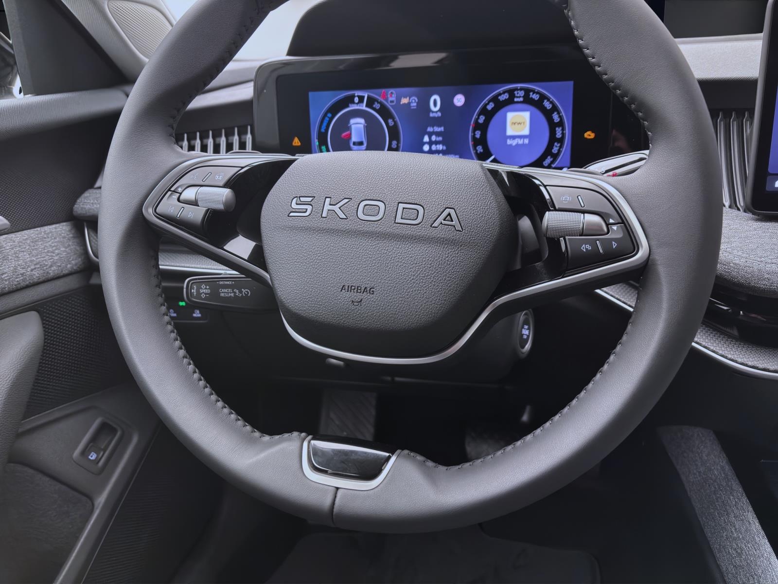 Bild 10: Skoda Superb COMBI iV SELECTION DSG KAM LED SHZ 17 SMARTLINK SPURW.