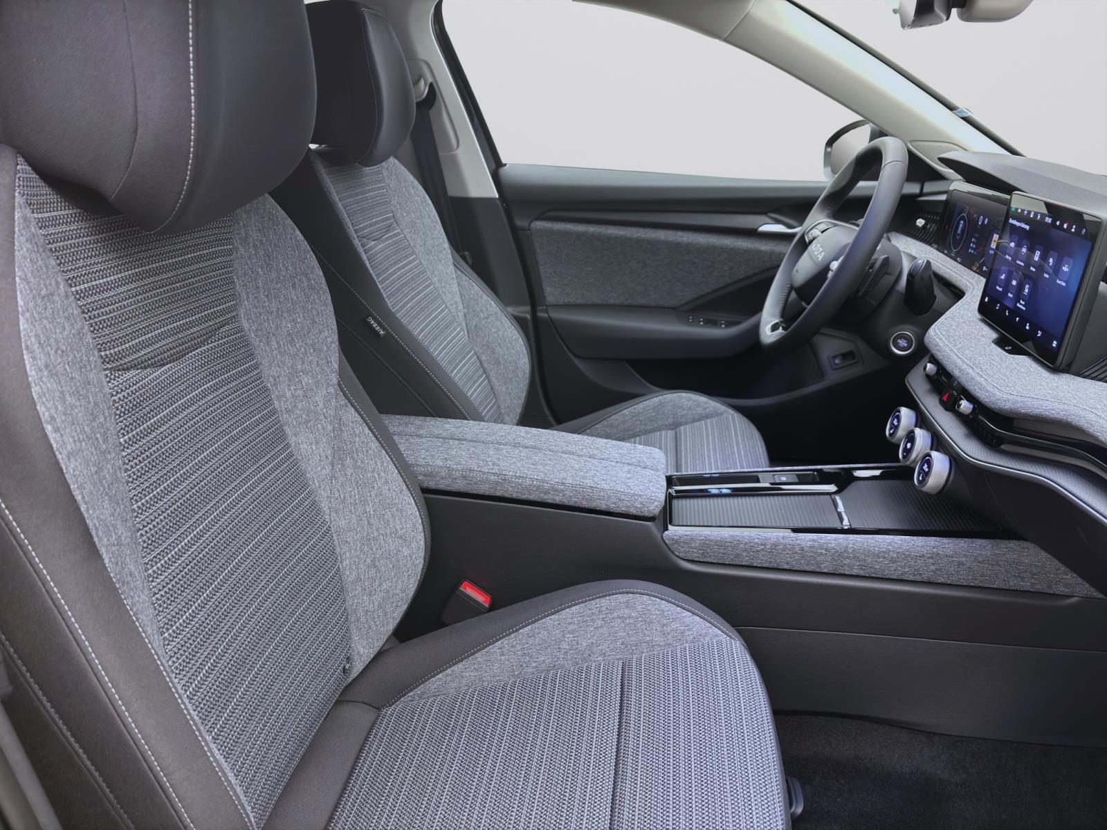 Bild 14: Skoda Superb COMBI iV SELECTION DSG KAM LED SHZ 17 SMARTLINK SPURW.