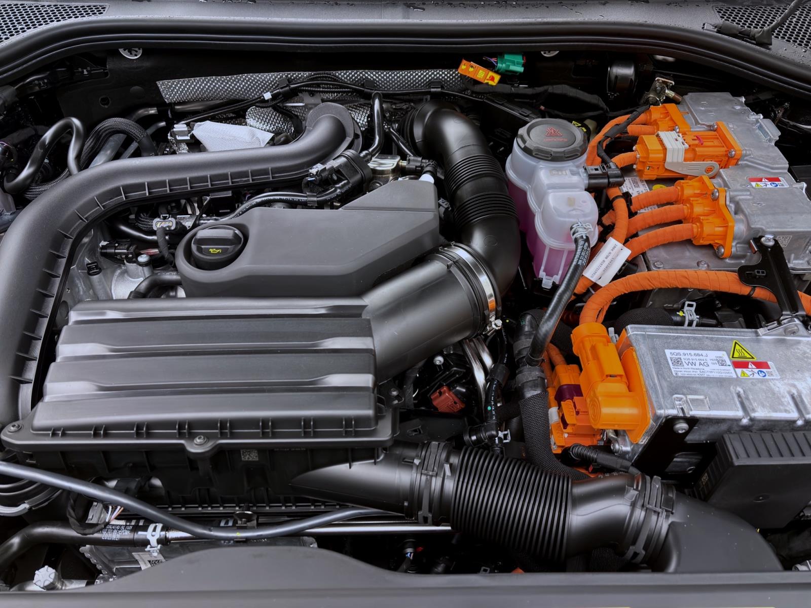 Bild 18: Skoda Superb COMBI iV SELECTION DSG KAM LED SHZ 17 SMARTLINK SPURW.