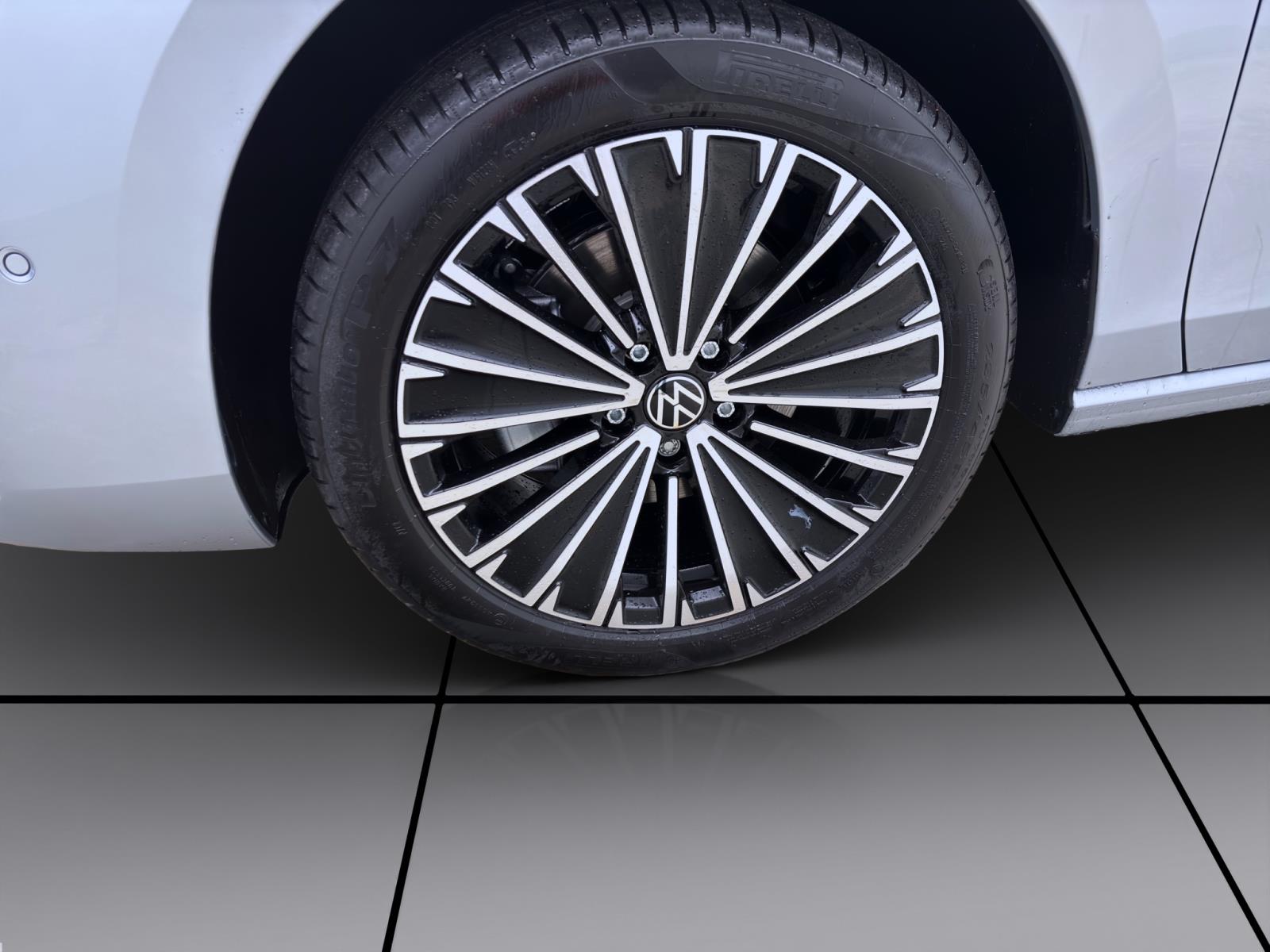 Bild 6: Volkswagen Passat Variant 2.0 TDI DSG ELEGANCE AHK HuD NAVI IQ.LIGHT