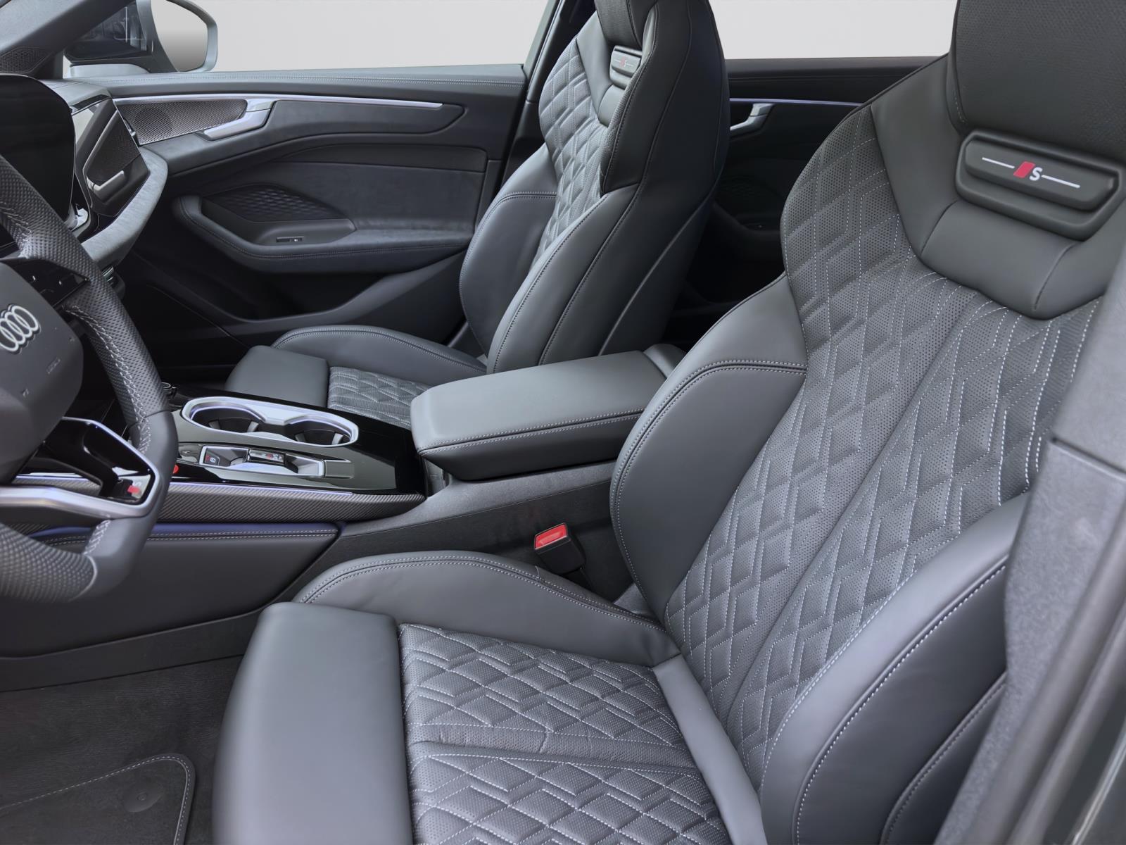 Bild 7: Audi A6 Avant e-hybrid Q S LINE B&O HuD LM21 PANO AHK