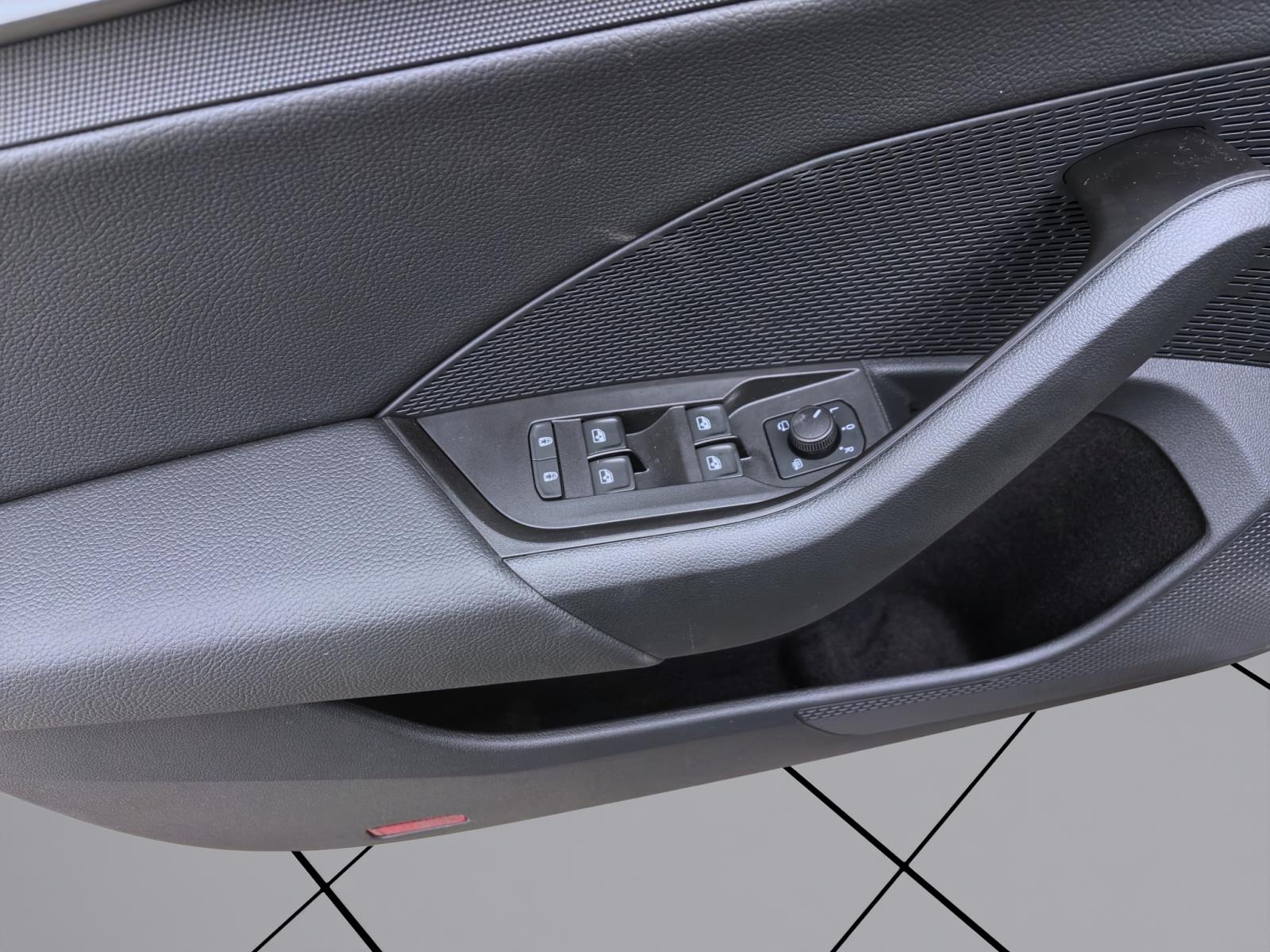 Bild 9: Skoda Octavia COMBI SPORTLINE DSG AHK NAV KAM LICHT&SICHT 18 CANTON