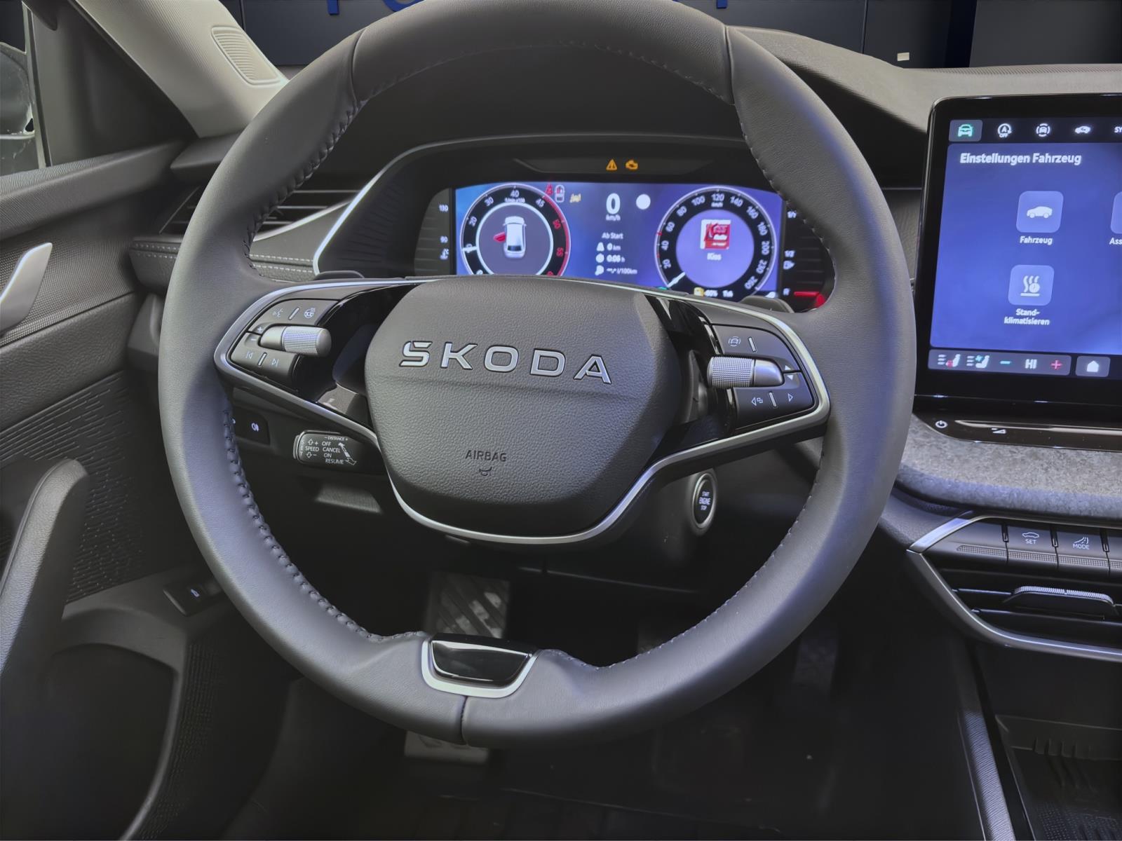 Bild 10: Skoda Octavia COMBI BALANCE AHK PANO STANDH LICHT&SICHT+ 18 360°