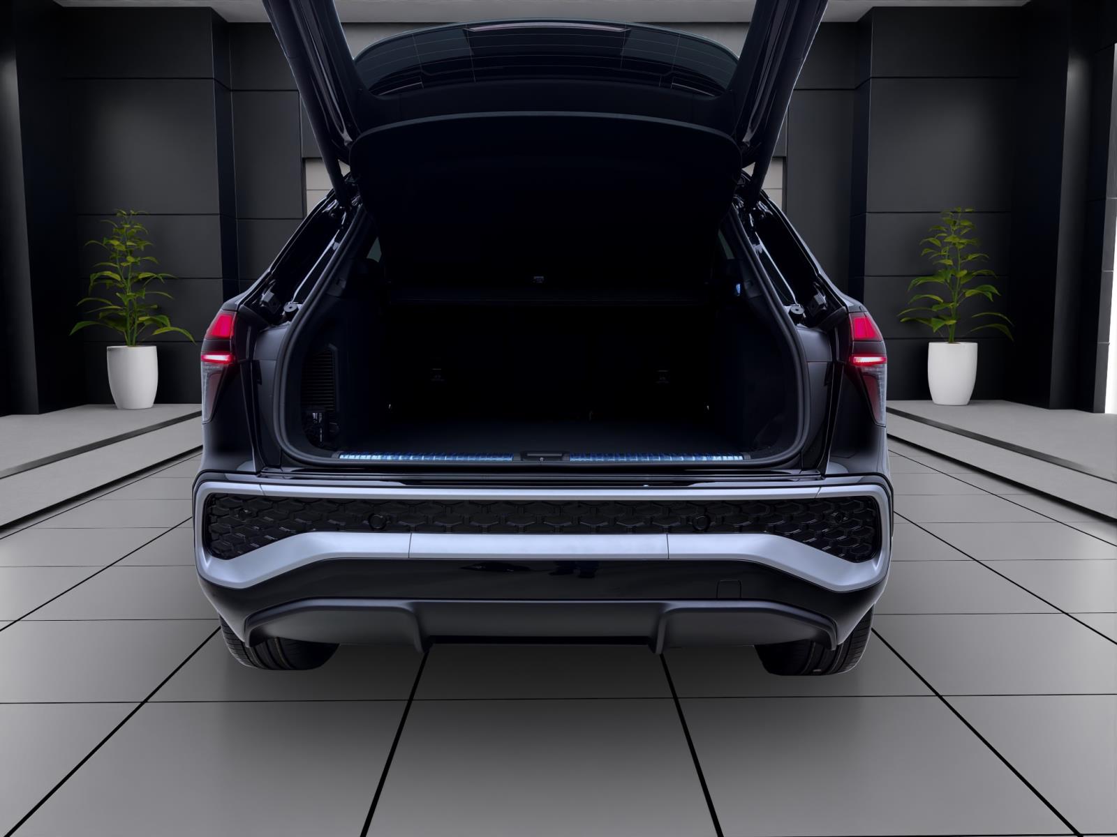 Bild 3: Audi Q3 SUV e-hybrid 200 kW S tronic S LINE NAVI SHZG