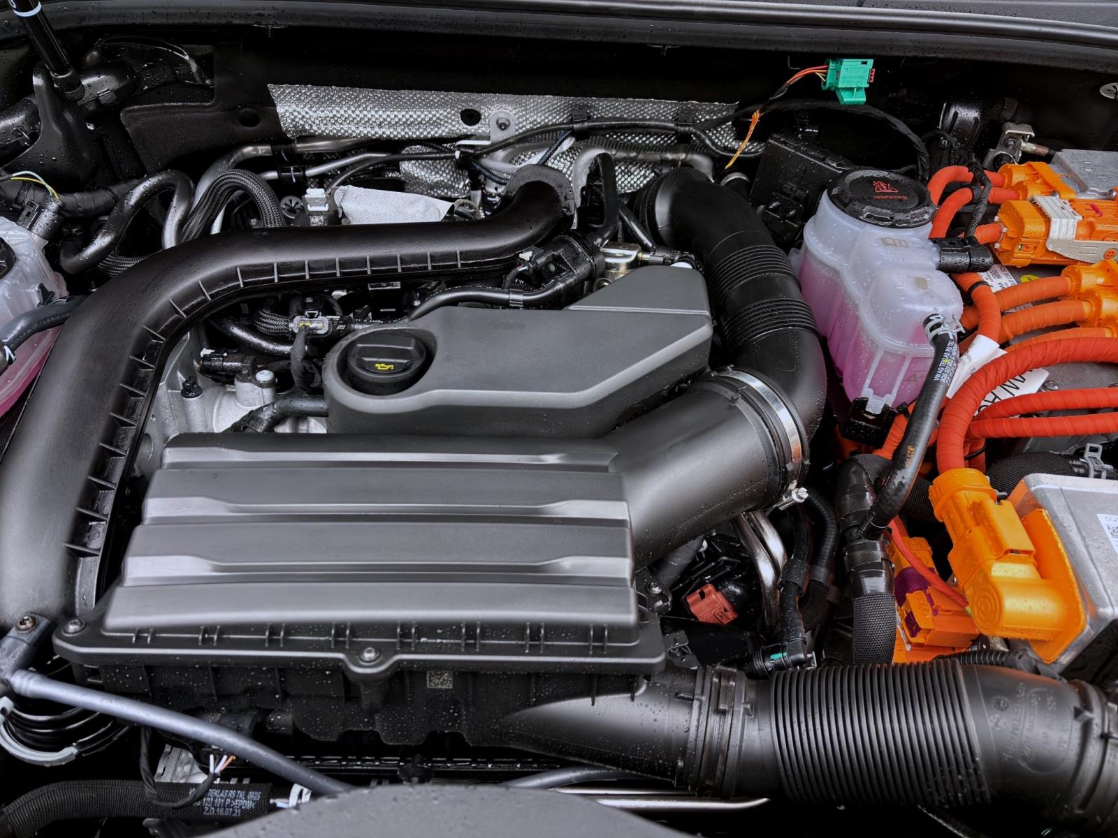 Bild 17: Audi Q3 SUV e-hybrid 200 kW S tronic S LINE NAVI SHZG