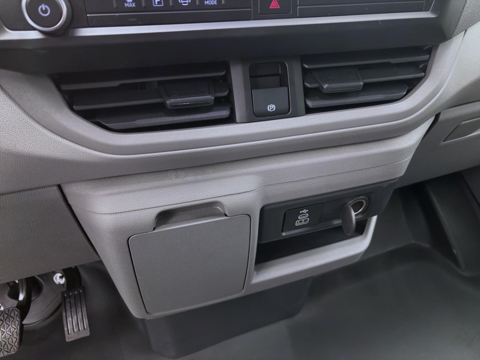 Bild 13: Volkswagen T7 Transporter Kasten 4M 2,0 TDI sofort verfügbar