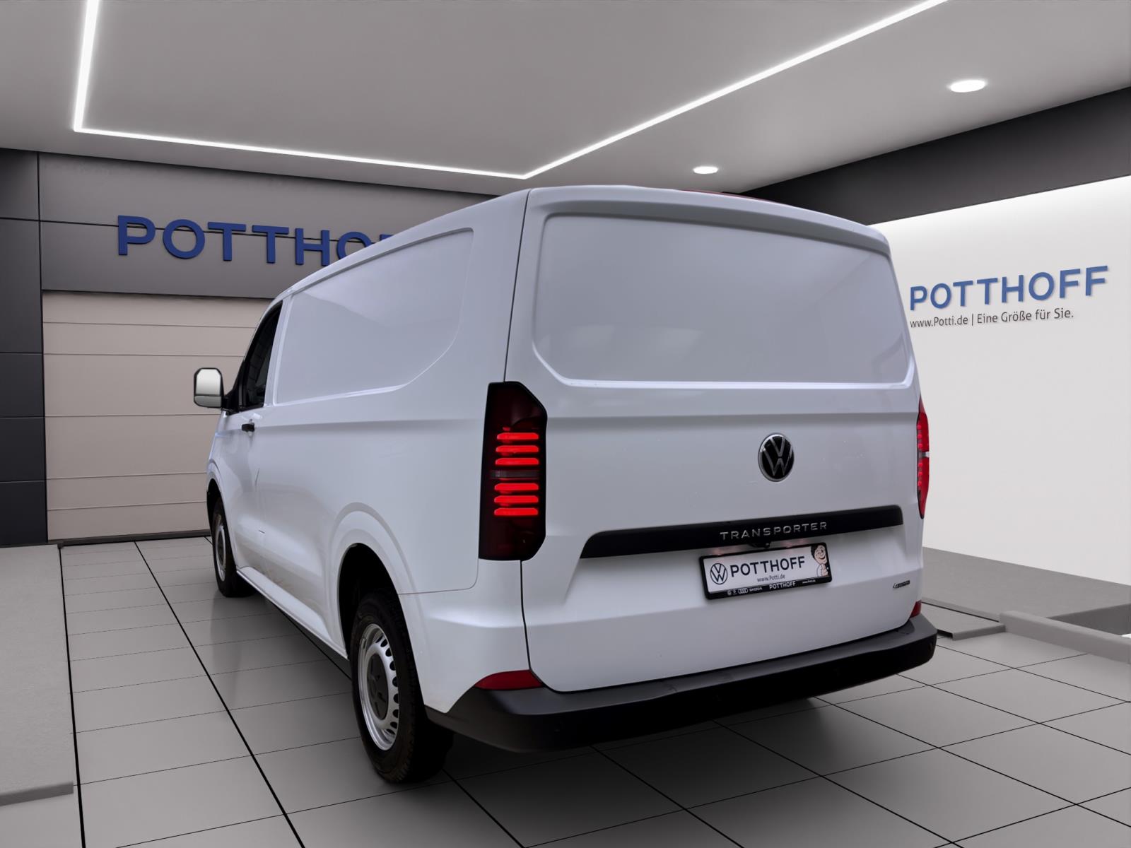 Bild 1: Volkswagen T7 Transporter Kasten 2 0 l TDI 4MOTION Sofort Verfügbar