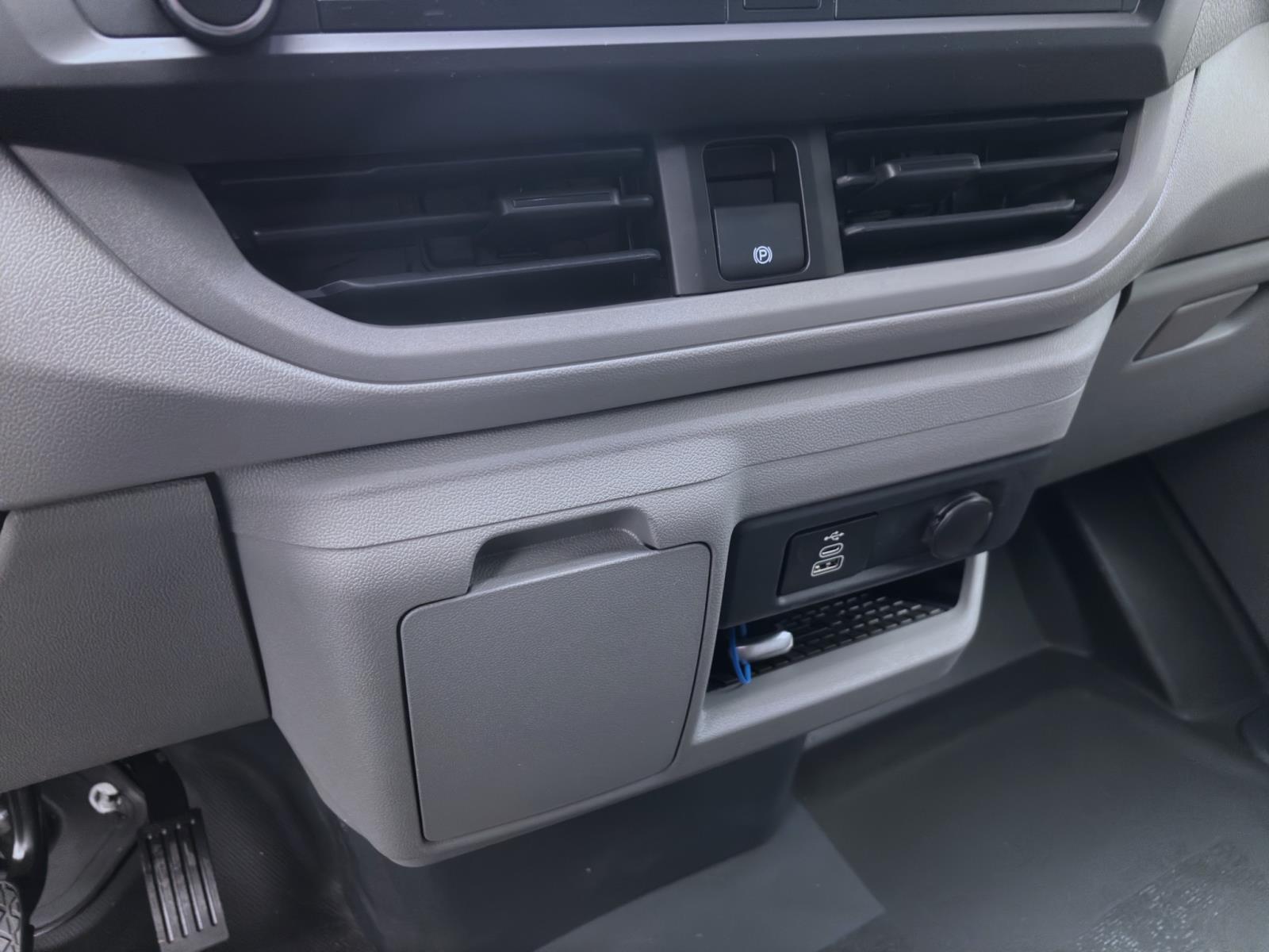 Bild 13: Volkswagen T7 Transporter Kasten 2 0 l TDI 4MOTION Sofort Verfügbar