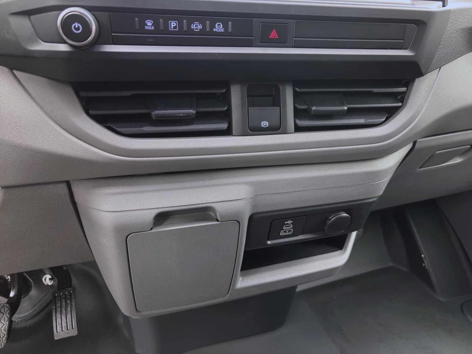 Bild 13: Volkswagen T7 Transporter Kasten 2 0 l TDI 4MOTION Sofort Verfügbar