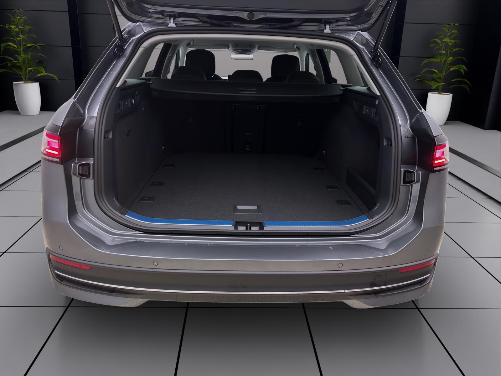 Bild 3: Volkswagen Passat Variant 1.5 eTSI DSG BUSINESS IQ.LIGHT NAVI HuD LM17